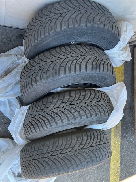 TOYOTA 1.8 HSD Comfort-image-14