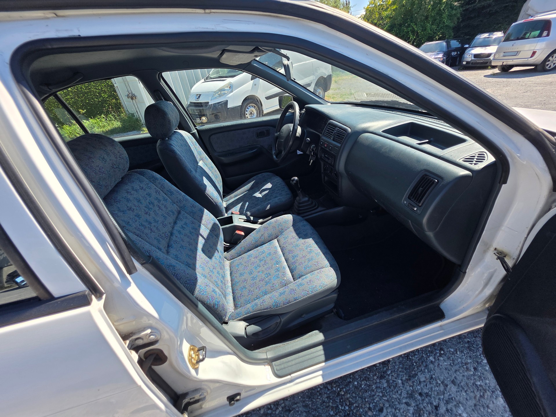 NISSAN Almera 1.6 16V GX-image-16