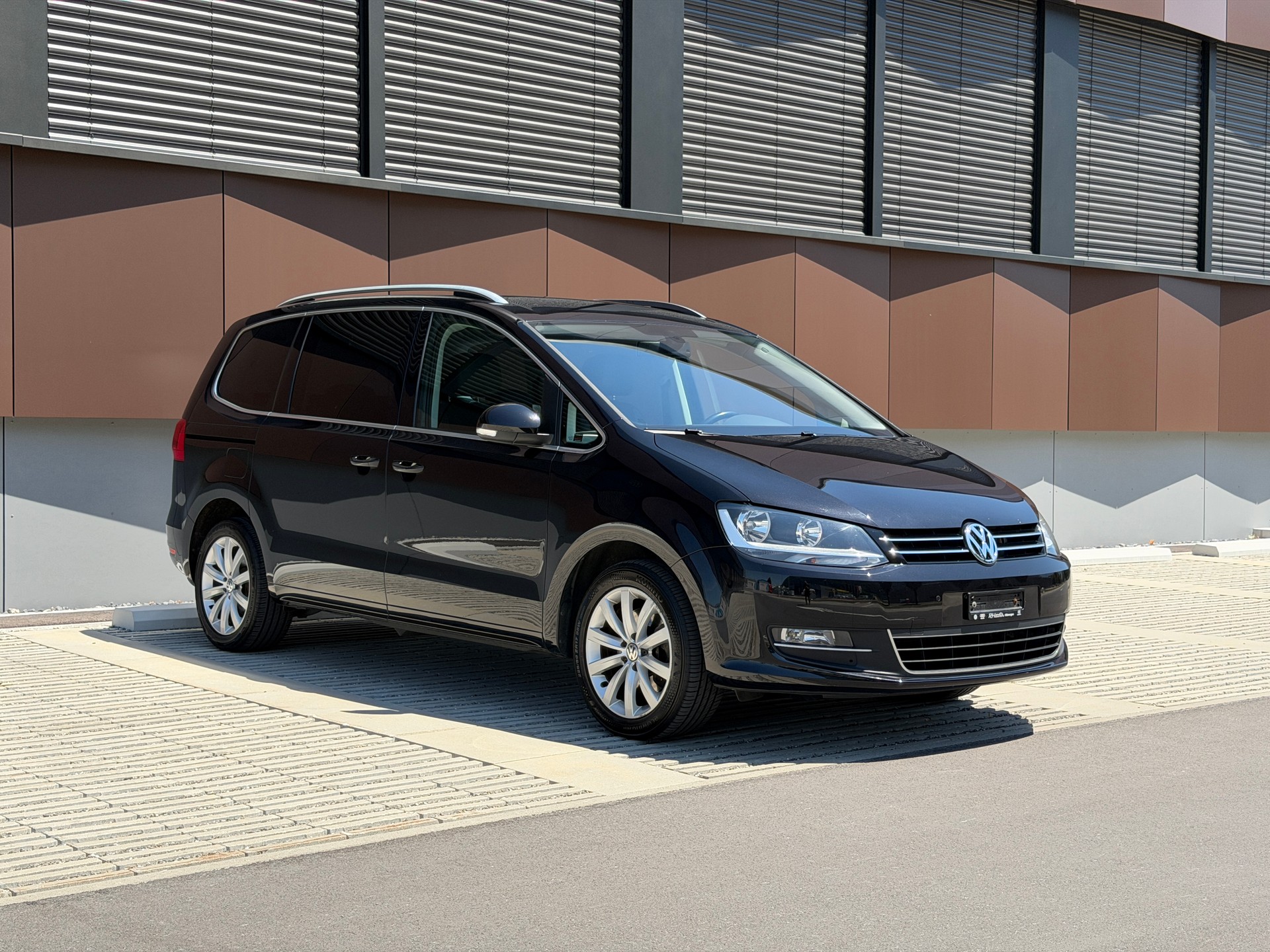 VW Sharan 2.0 TDI BlueMotion DSG *7-Plätzer* *Tempomat*-image-2