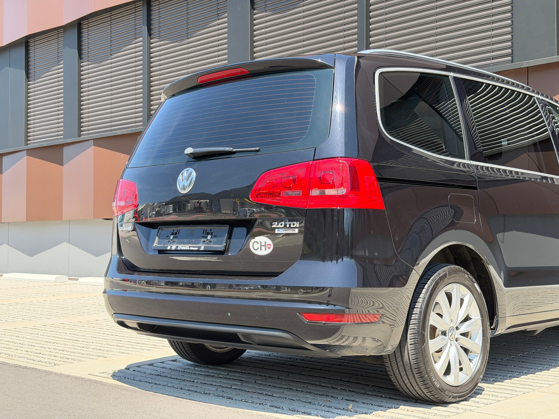 VW Sharan 2.0 TDI BlueMotion DSG *7-Plätzer* *Tempomat*-image-31