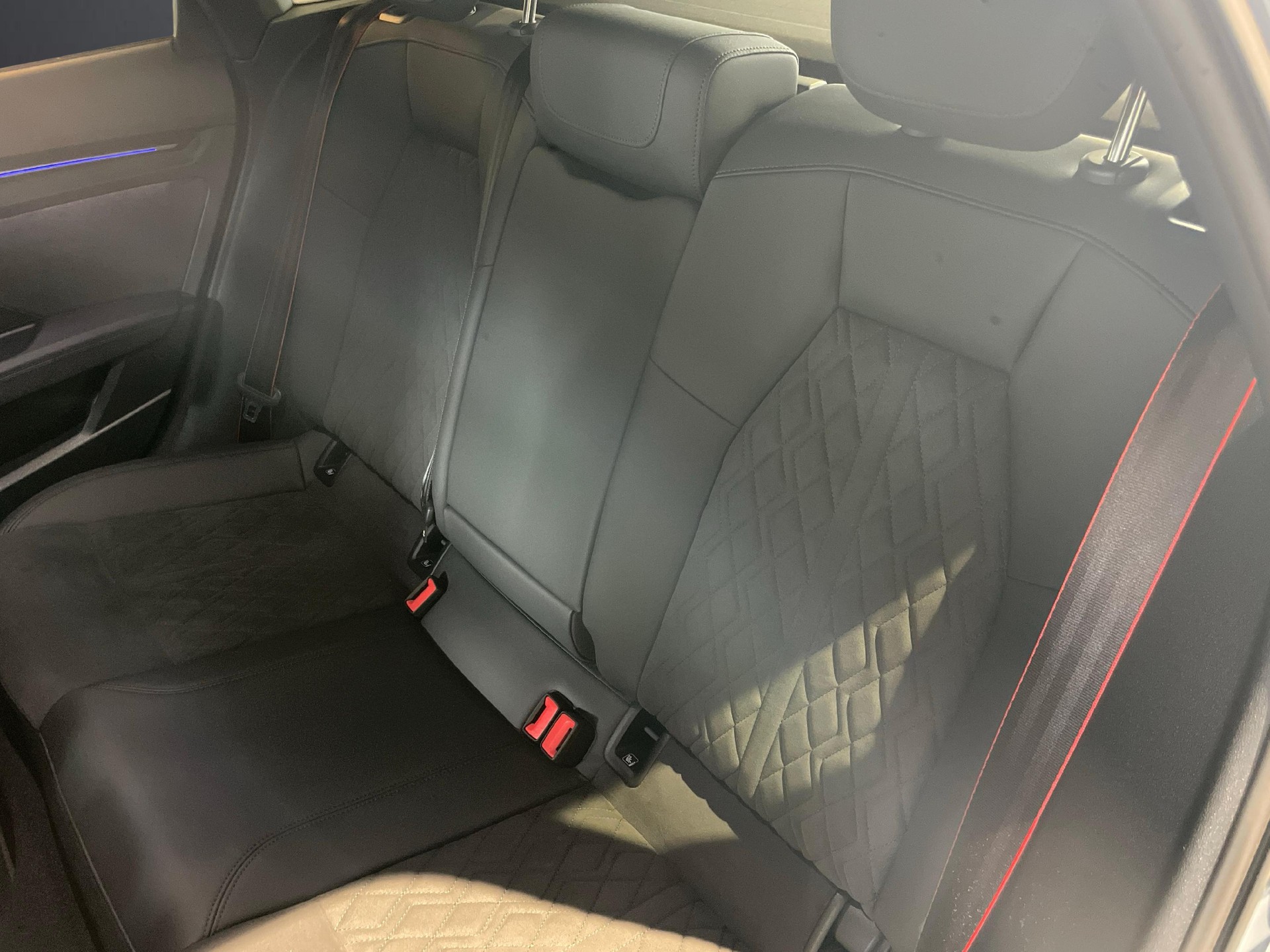 AUDI RS3 Sportback 2.5 TFSI quattro S-Tronic-image-7