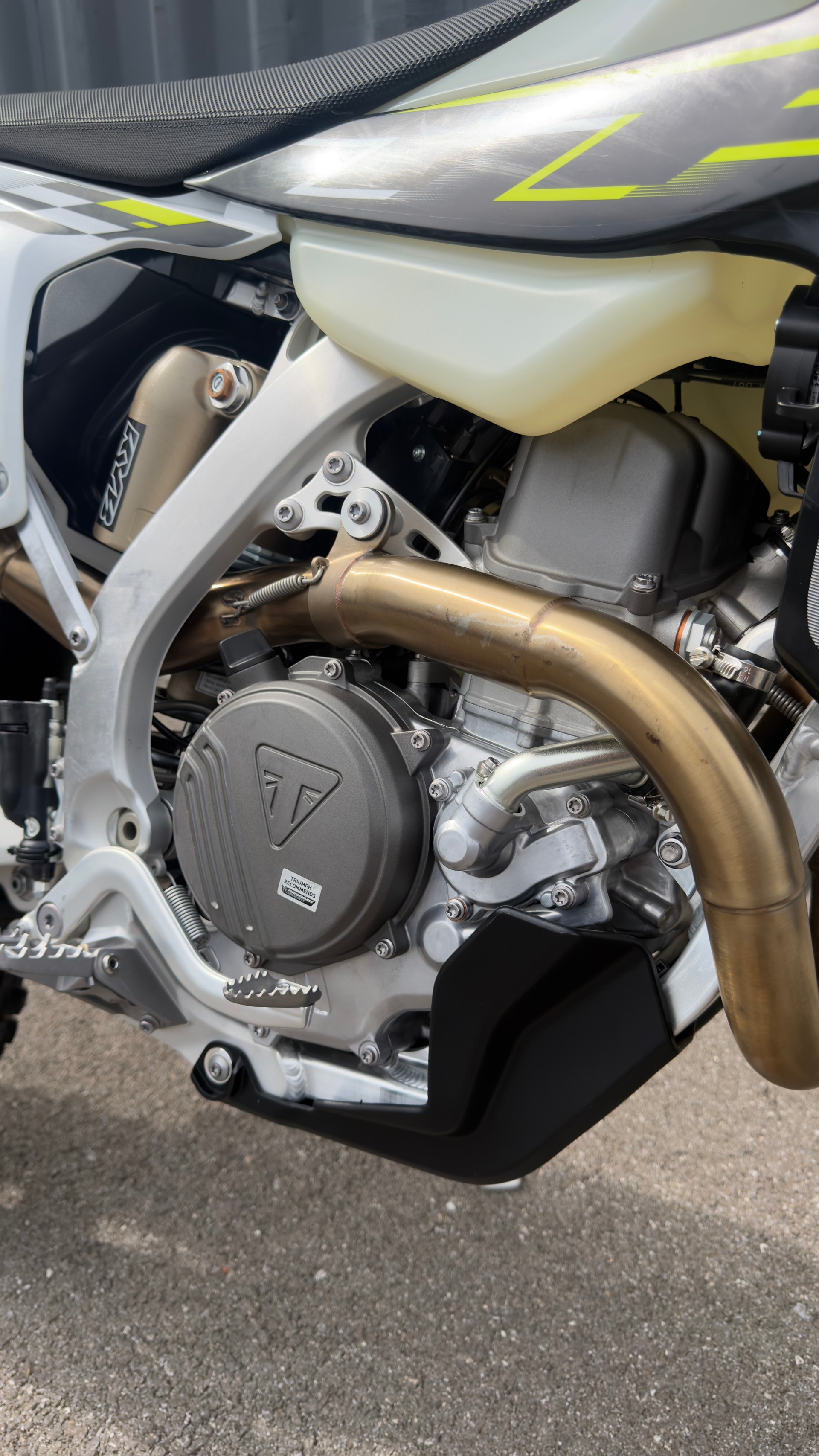 TRIUMPH TF 250 E-image-4
