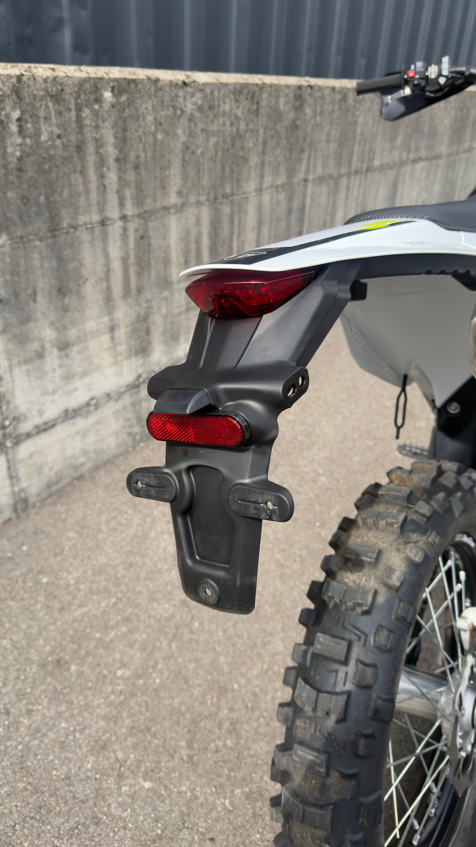 TRIUMPH TF 250 E-image-7