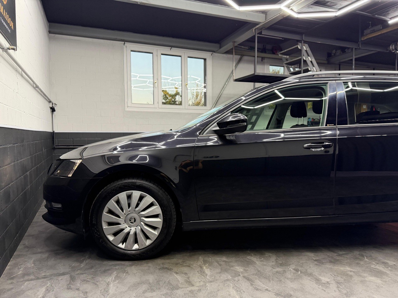 SKODA Octavia Combi 1.5 TSI Ambition DSG-image-8