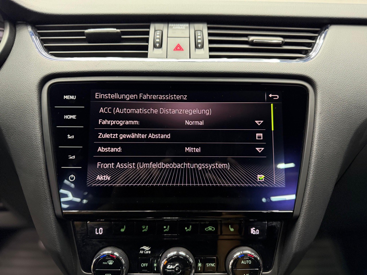 SKODA Octavia Combi 1.5 TSI Ambition DSG-image-17