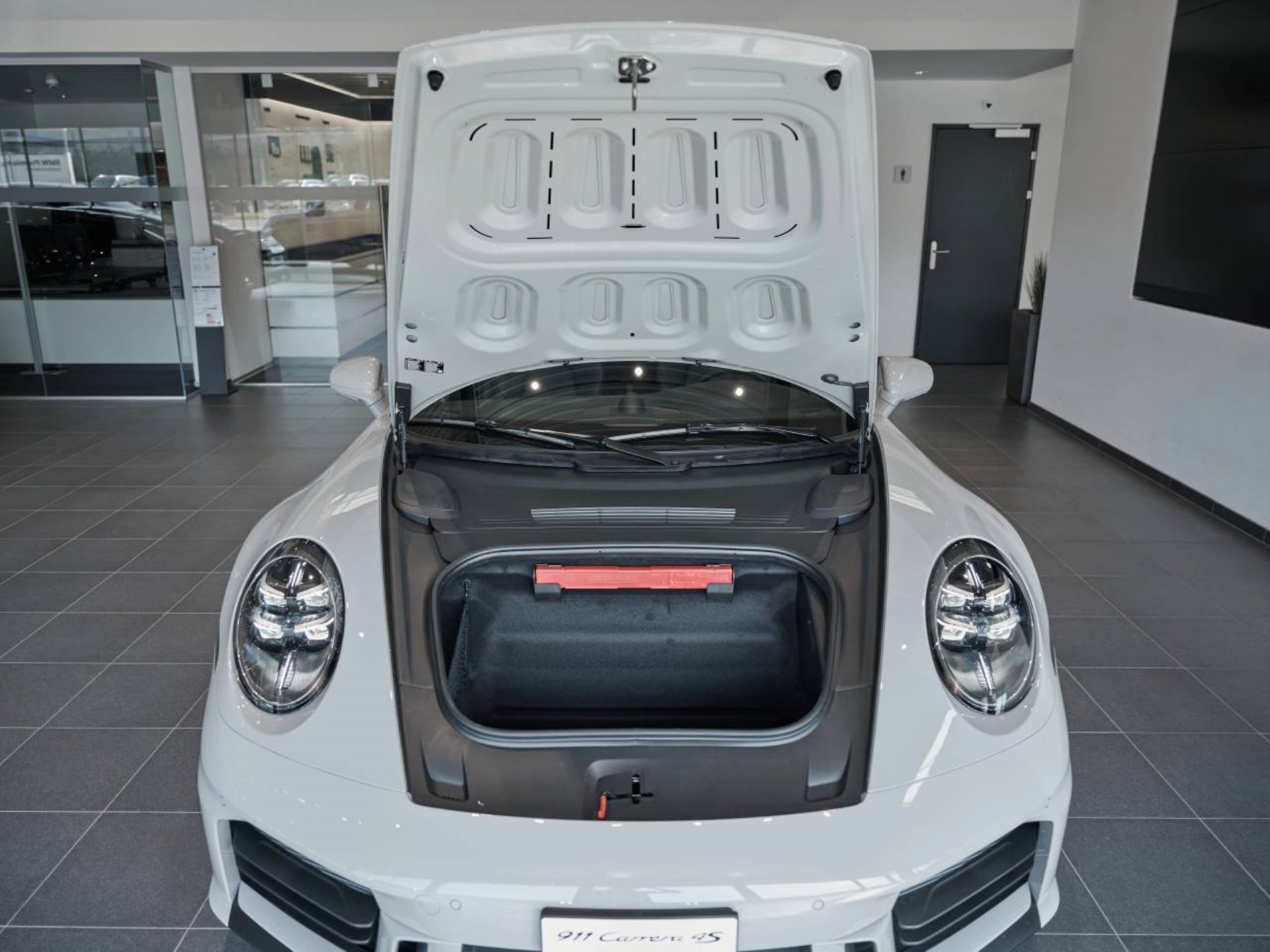 PORSCHE 911 Carrera 4S Cabriolet-image-9