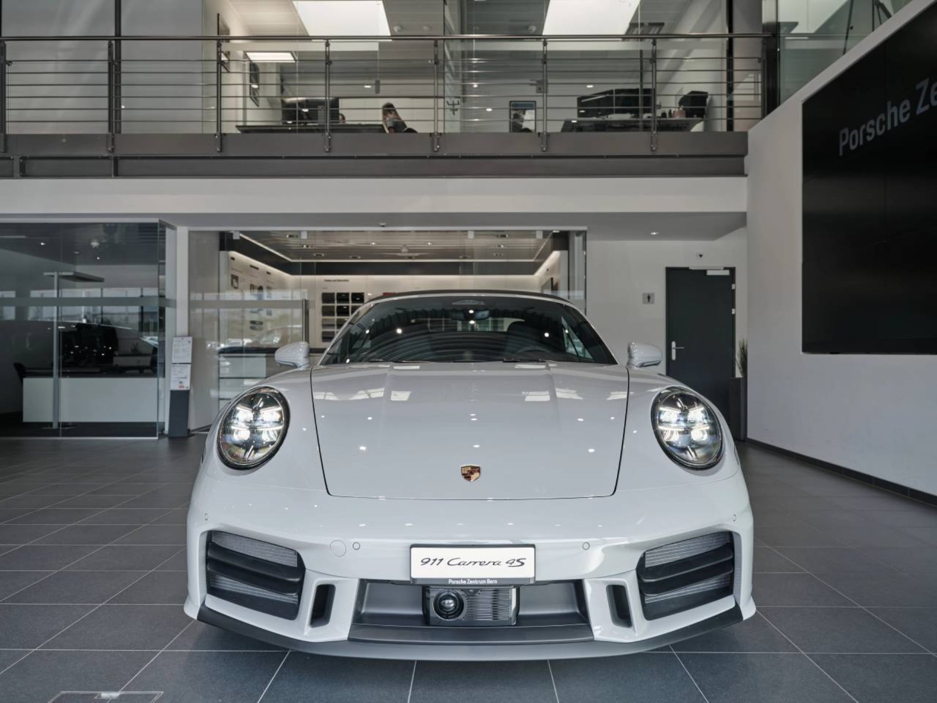 PORSCHE 911 Carrera 4S Cabriolet-image-18