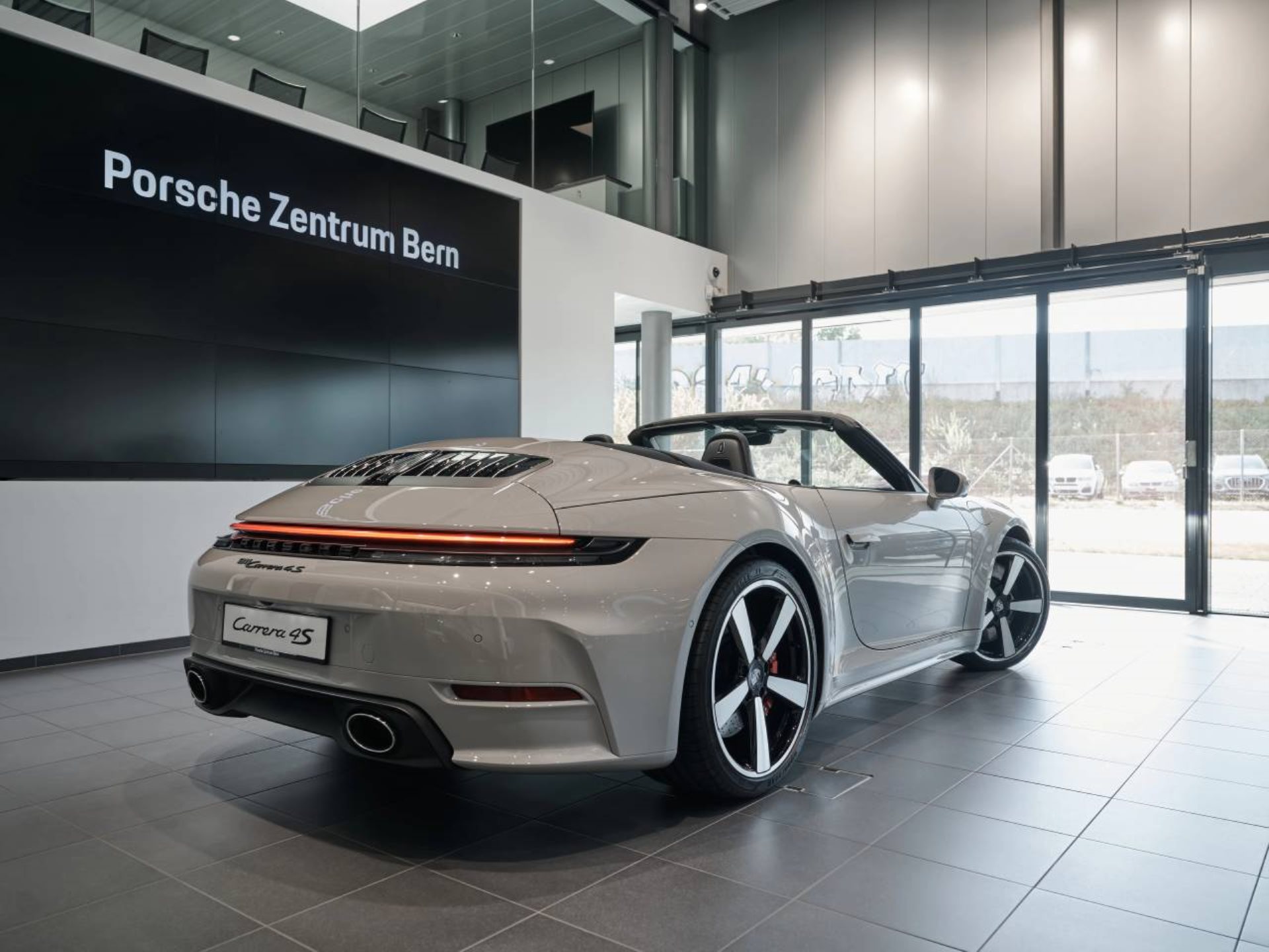PORSCHE 911 Carrera 4S Cabriolet-showroom-element-2