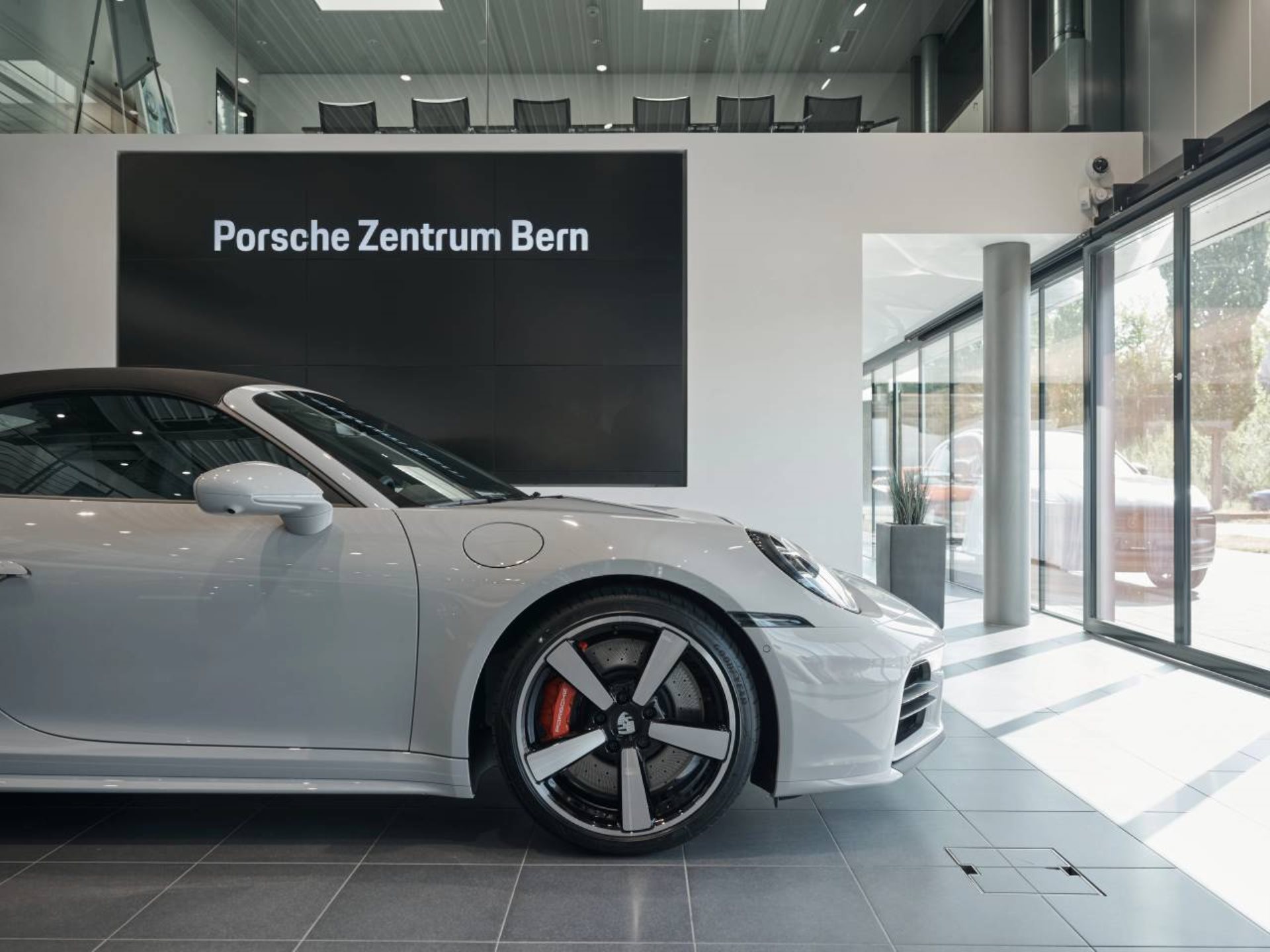 PORSCHE 911 Carrera 4S Cabriolet-image-20