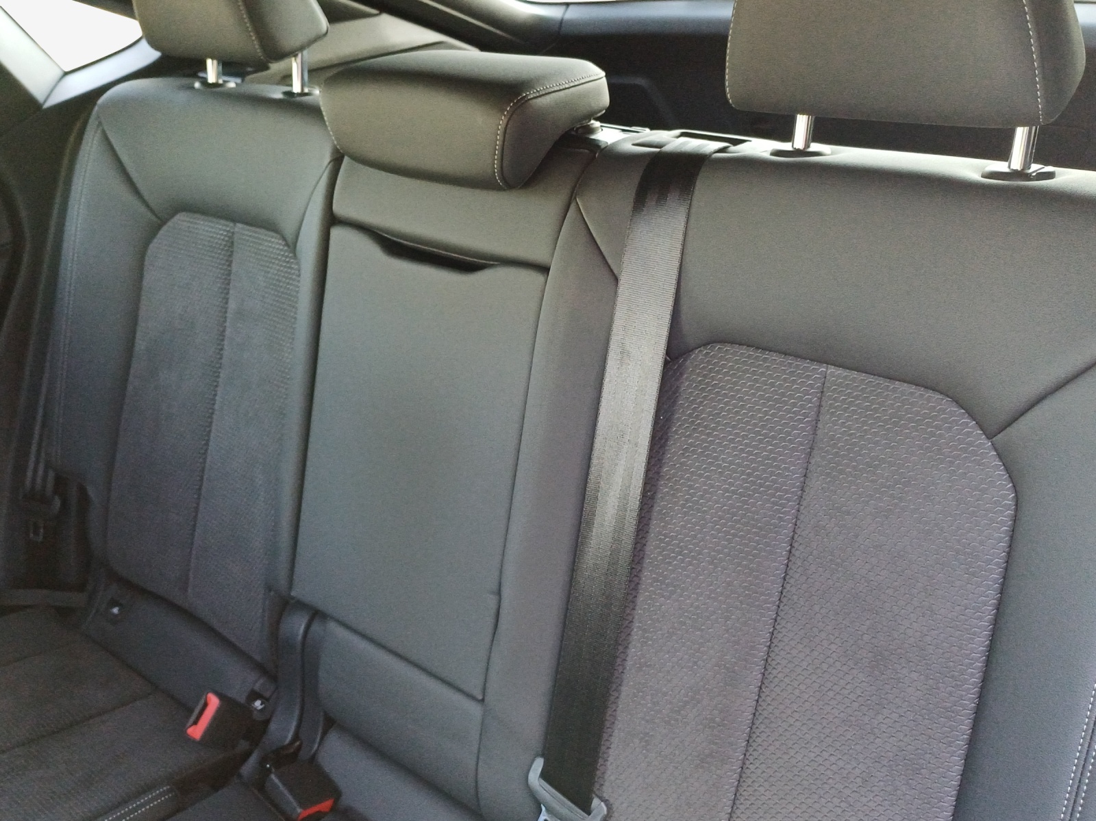 AUDI Q3 Sportback 35 TFSI S line Attraction S-tronic-image-11