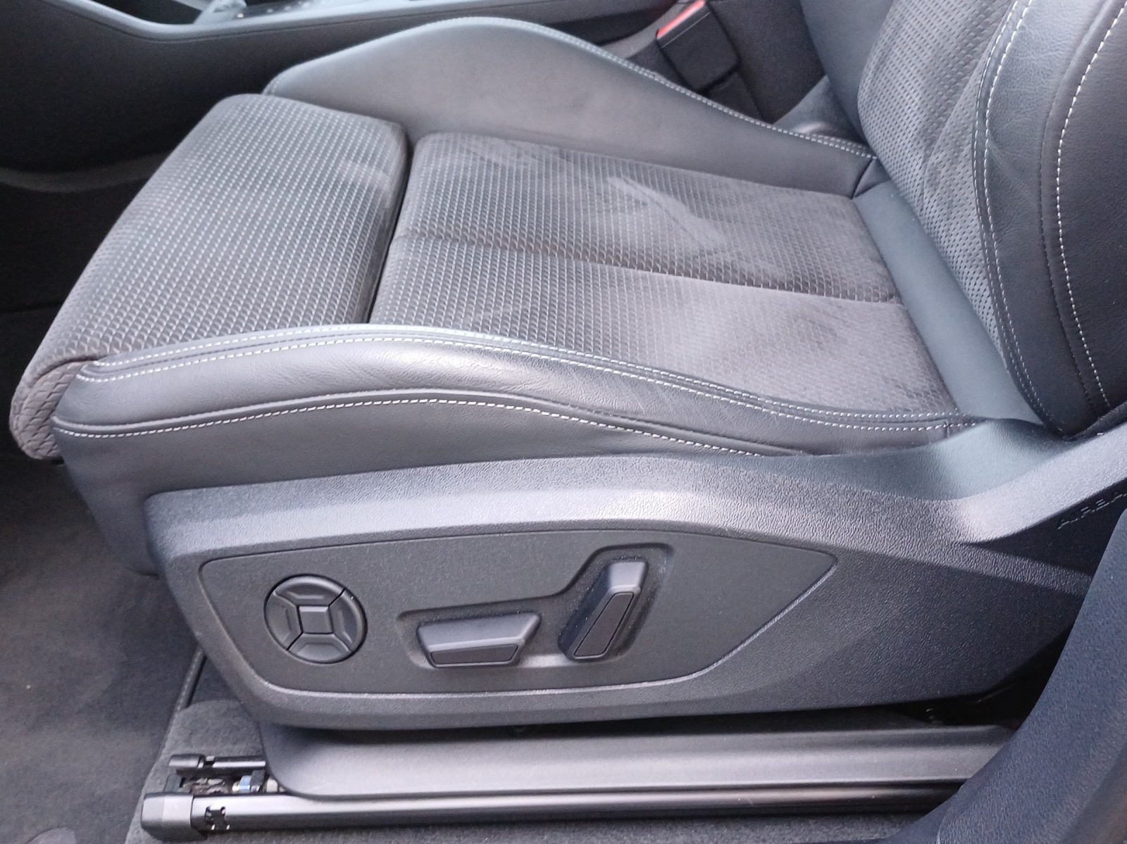 AUDI Q3 Sportback 35 TFSI S line Attraction S-tronic-image-14