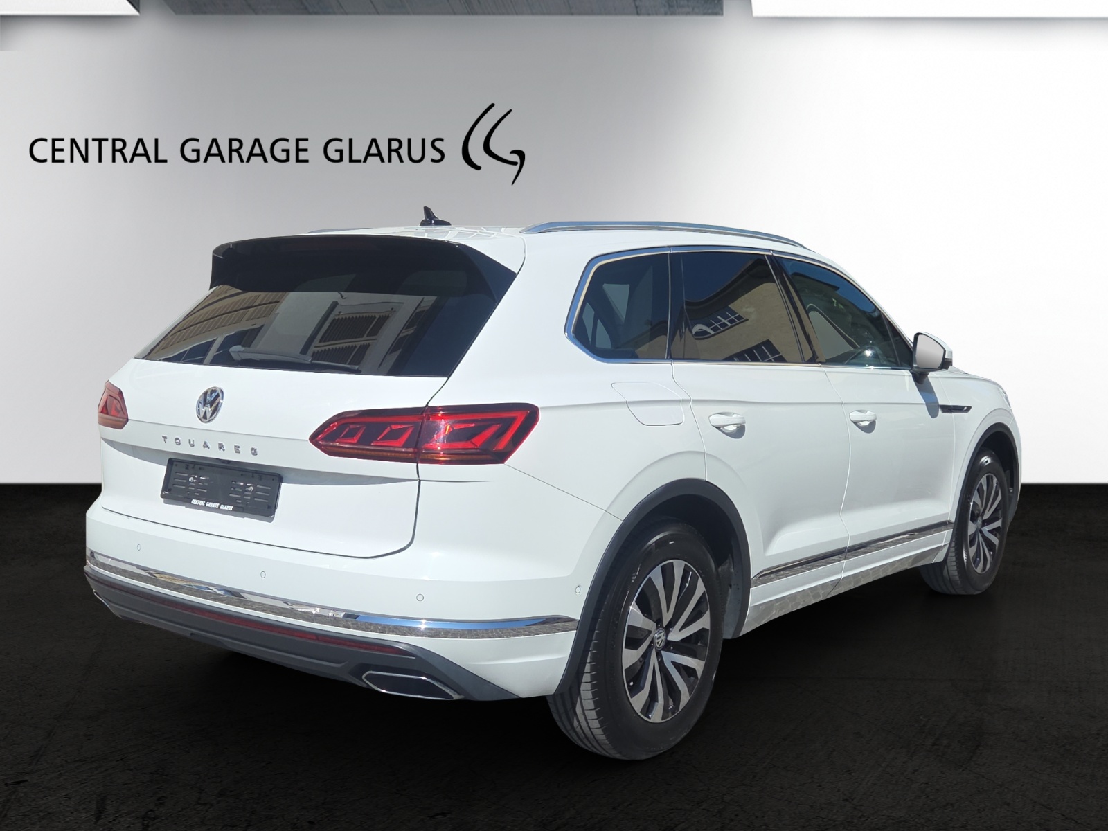 VW Touareg 3.0 TDI Atmosphere Tiptronic-image-5