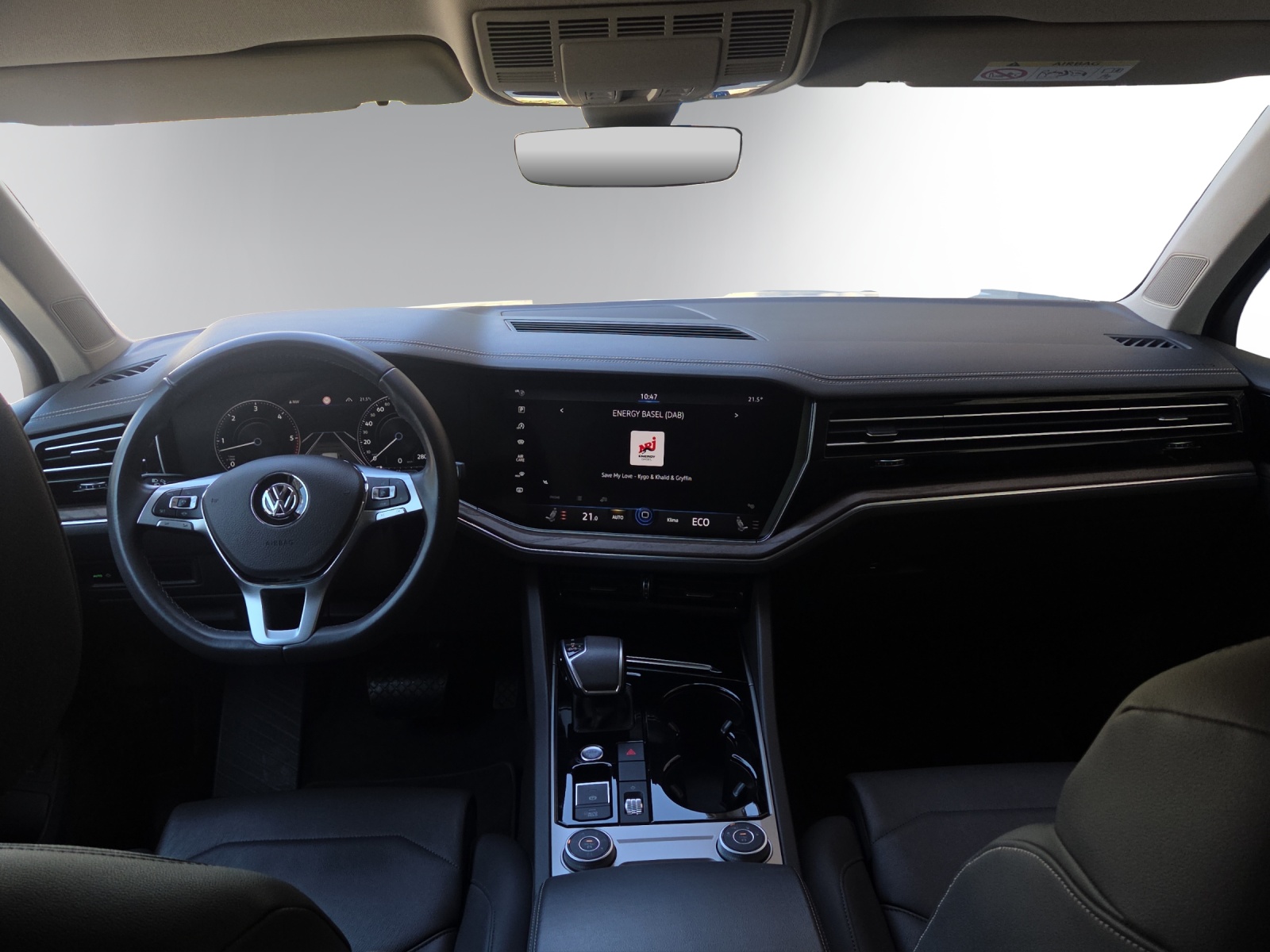 VW Touareg 3.0 TDI Atmosphere Tiptronic-image-9