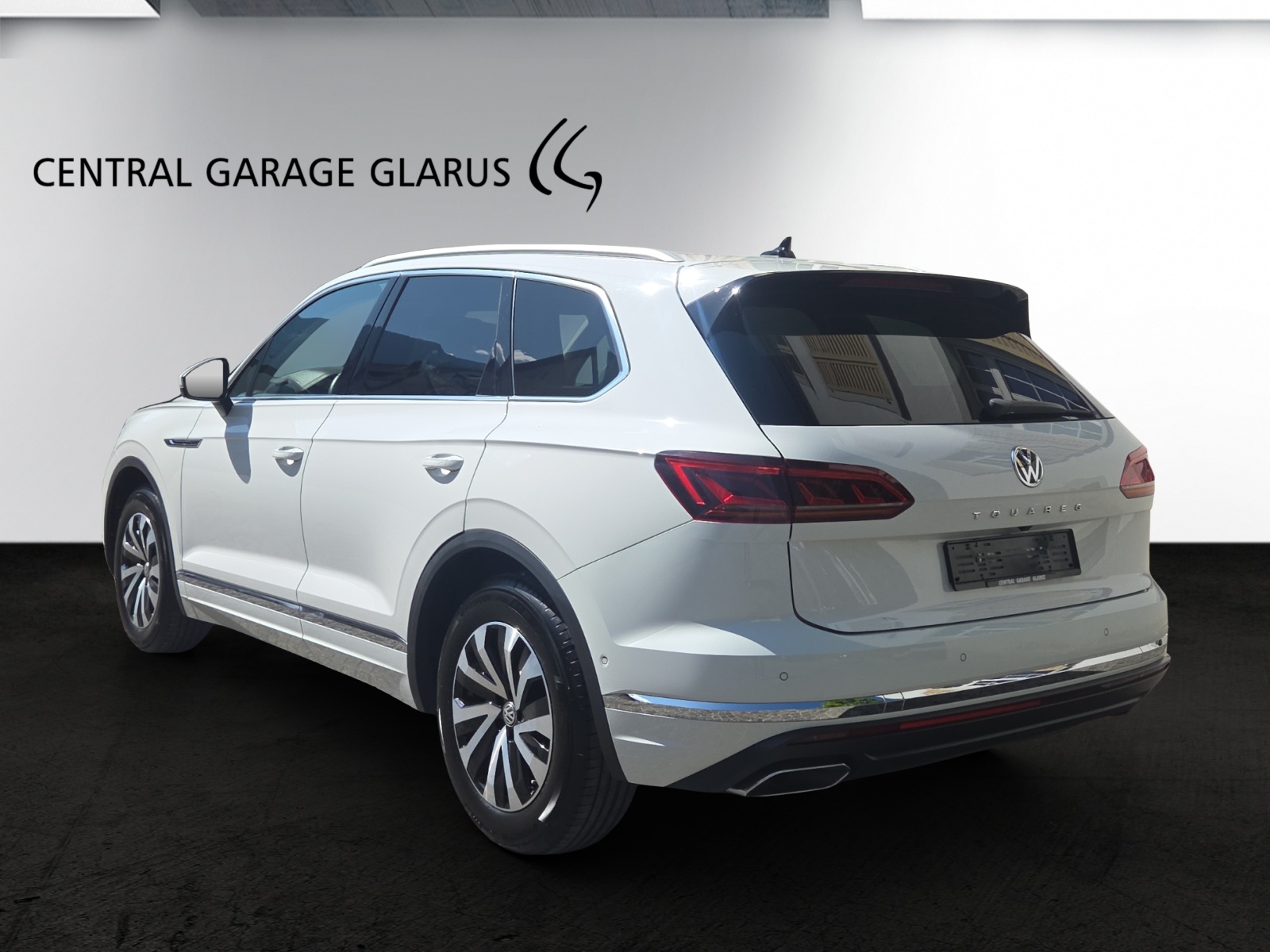 VW Touareg 3.0 TDI Atmosphere Tiptronic-image-6