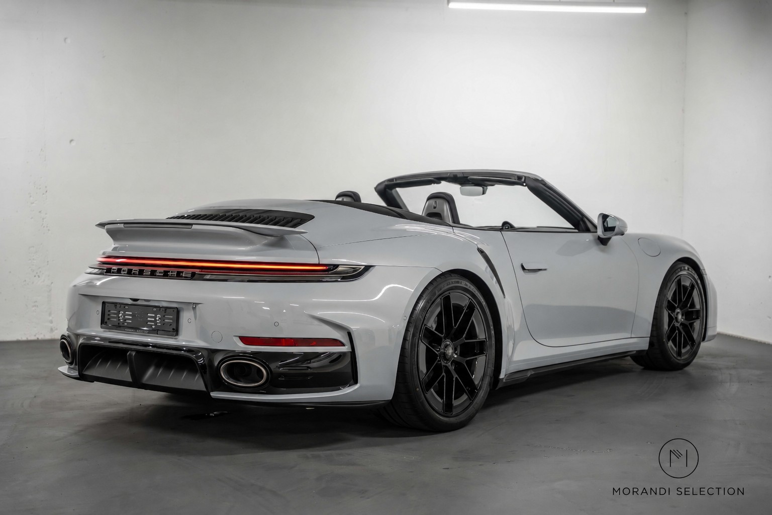 PORSCHE 911 Cabriolet 3.6 Turbo S PDK-image-2