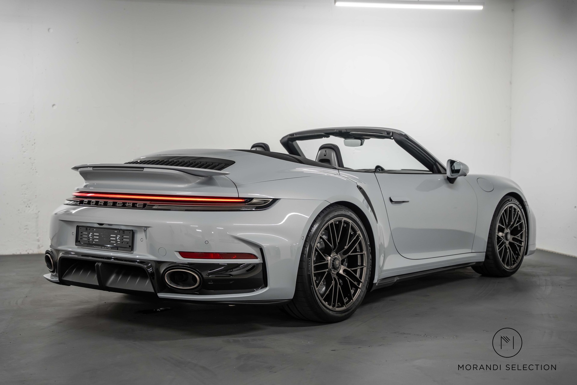 PORSCHE 911 Cabriolet 3.6 Turbo S PDK-showroom-element-3