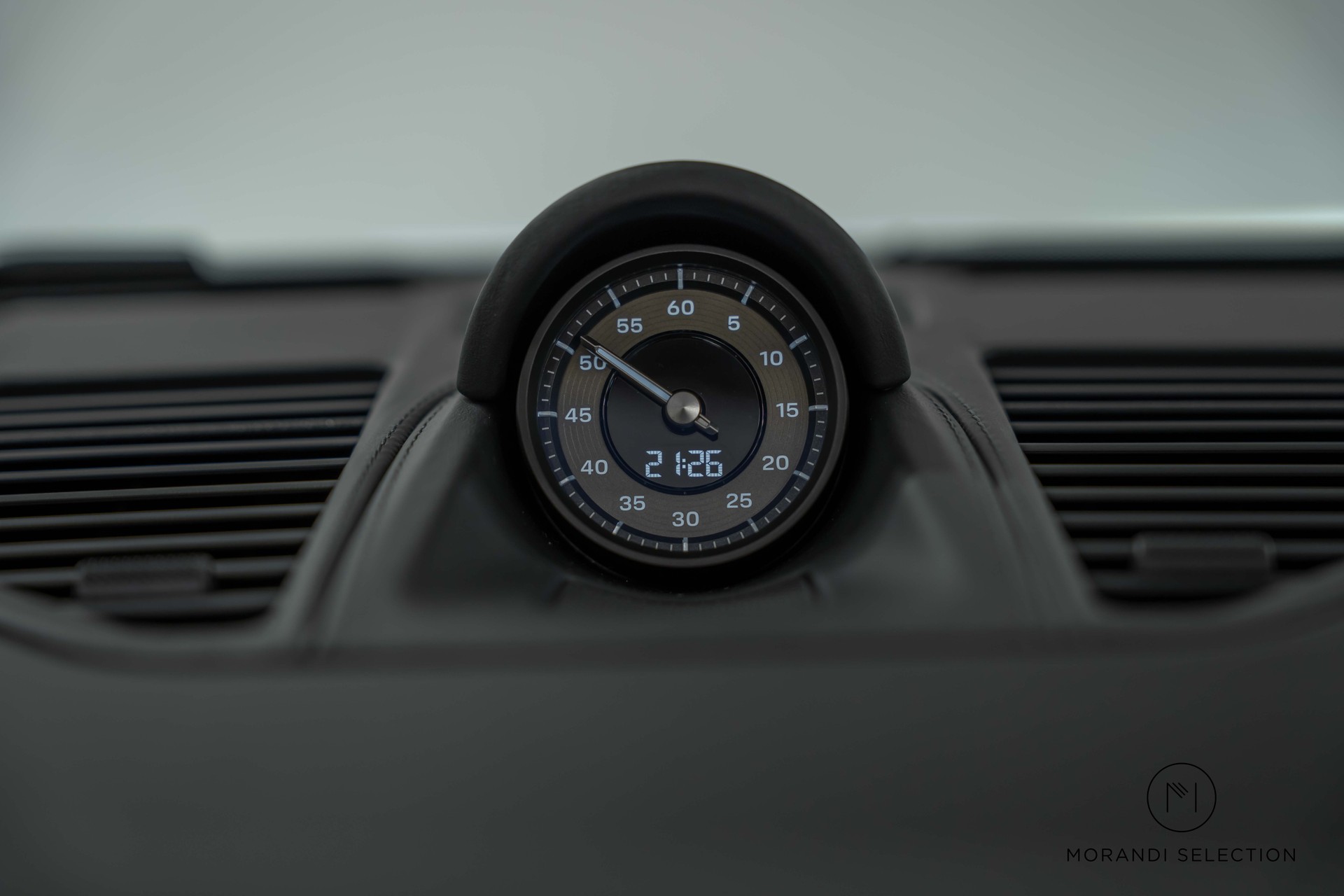 PORSCHE 911 Cabriolet 3.6 Turbo S PDK-image-29