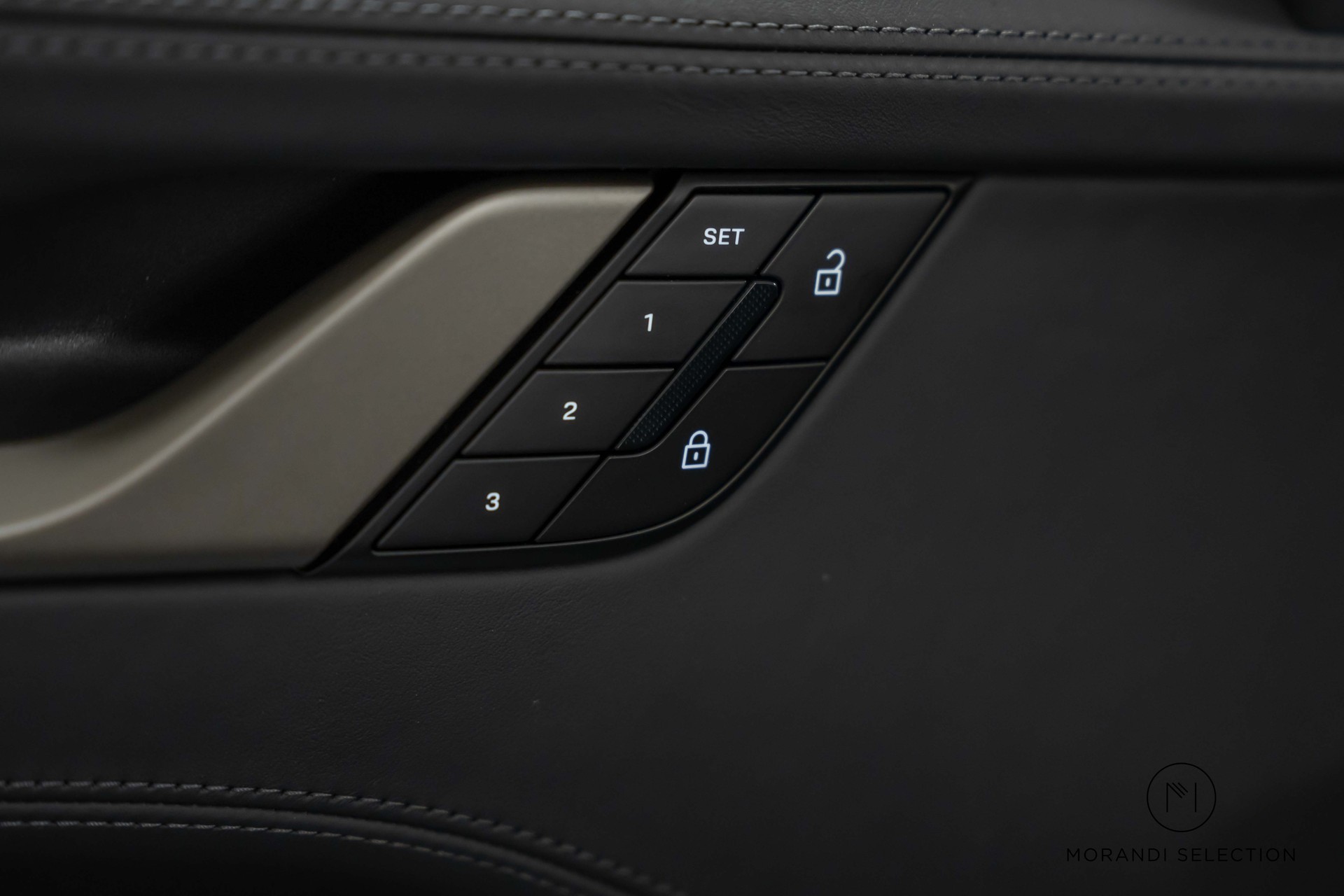 PORSCHE 911 Cabriolet 3.6 Turbo S PDK-image-16