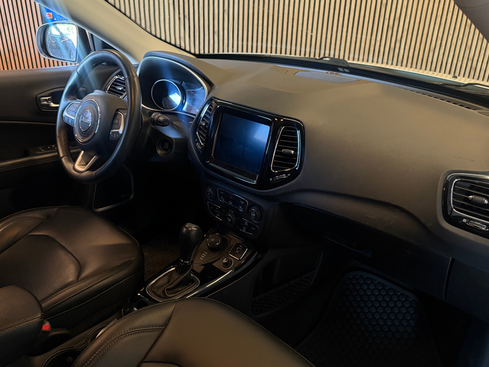 JEEP Compass 1.4 MultiAir Limited AWD-image-8