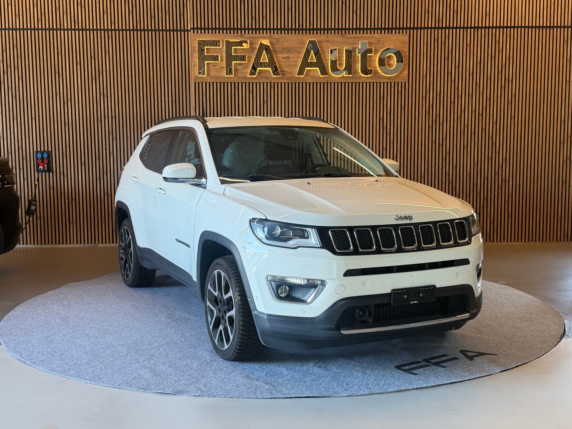 JEEP Compass 1.4 MultiAir Limited AWD-image-2