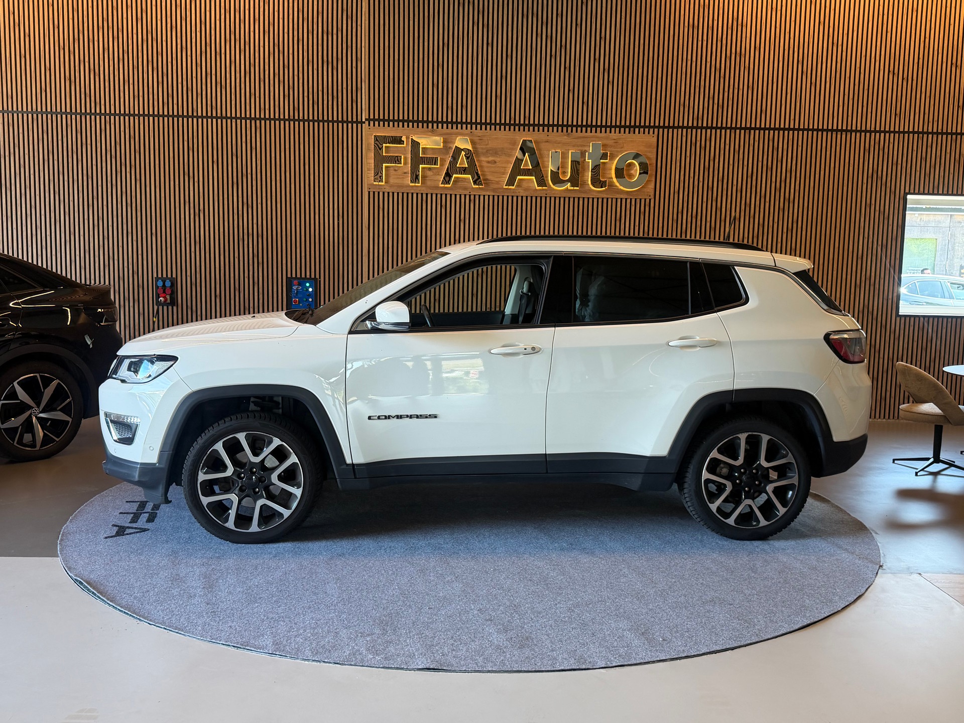 JEEP Compass 1.4 MultiAir Limited AWD-image-7