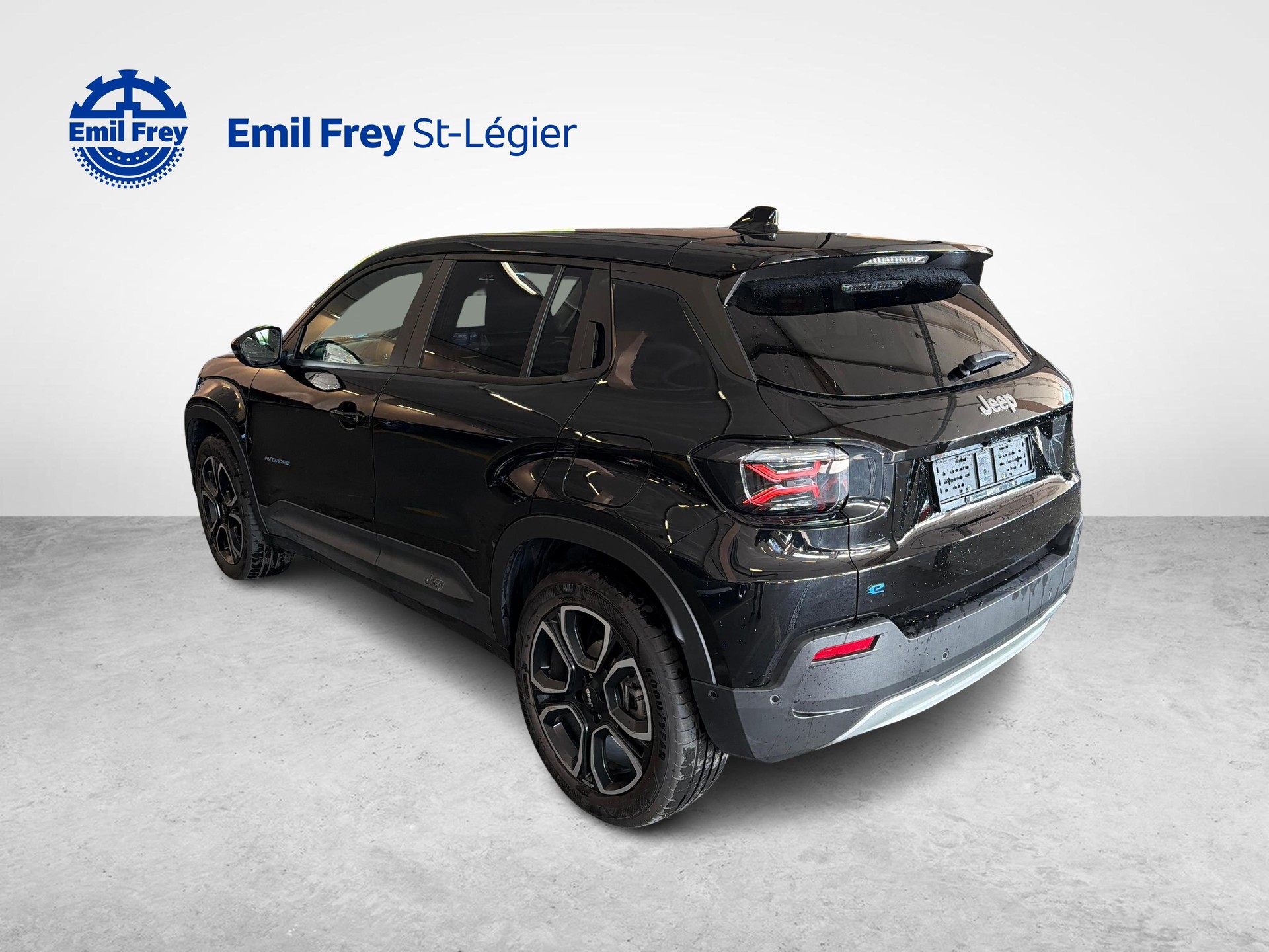 JEEP Avenger Summit-showroom-element-2