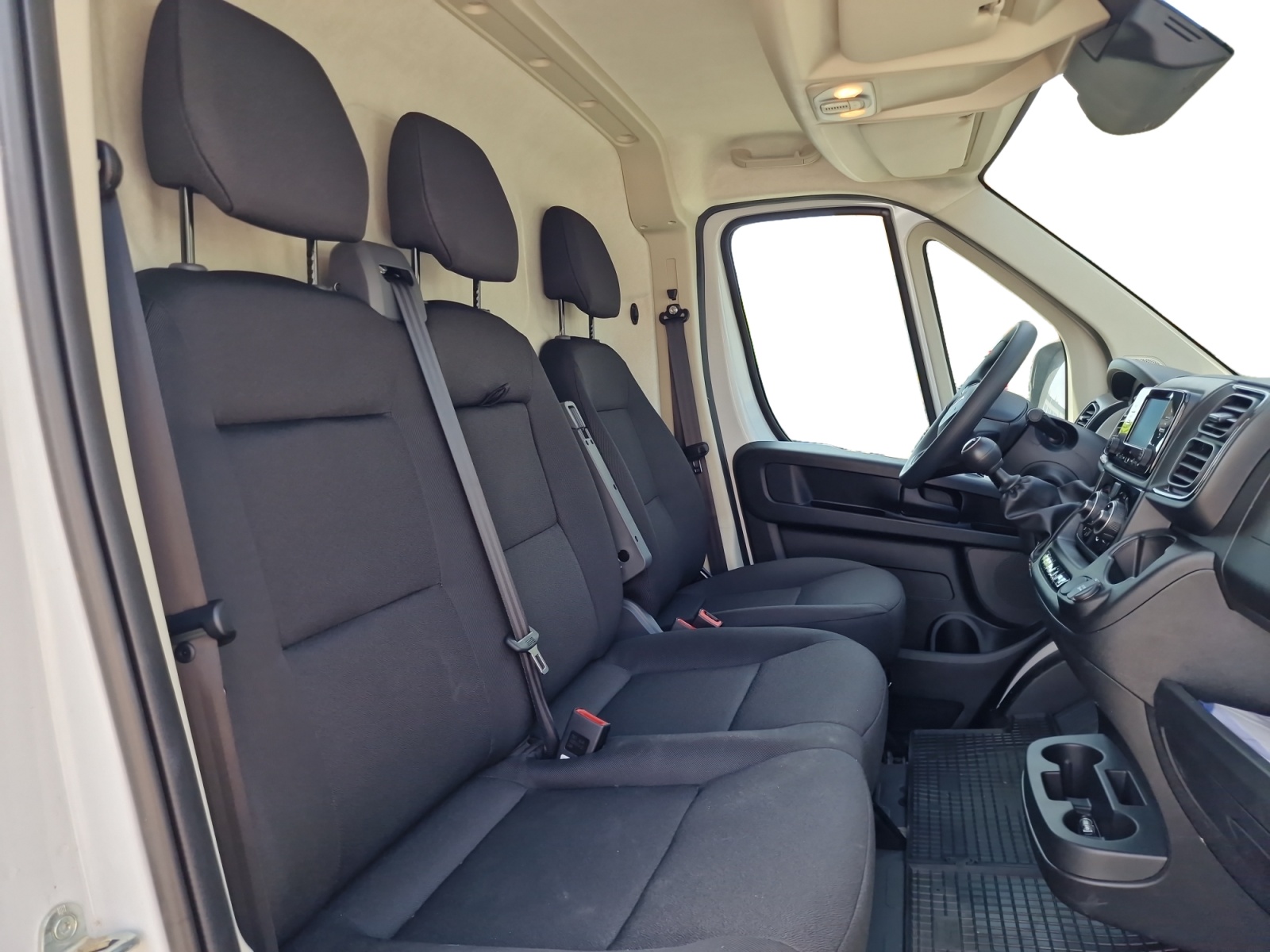 FIAT Ducato 30 L2H1 Easy Pro-image-10