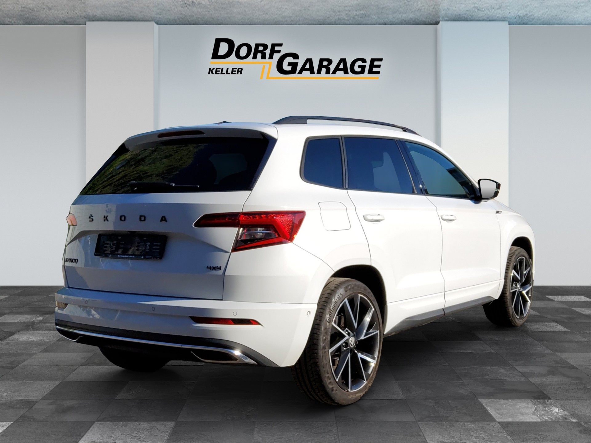 SKODA Karoq 2.0 TSI SportLine 4x4 DSG-image-4