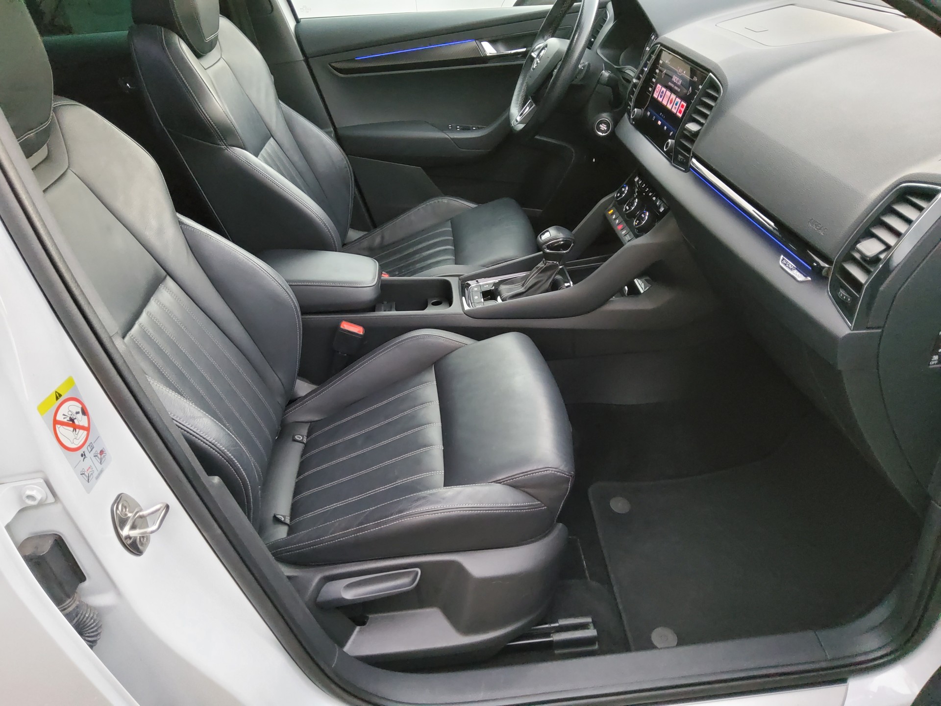 SKODA Karoq 2.0 TSI SportLine 4x4 DSG-image-7
