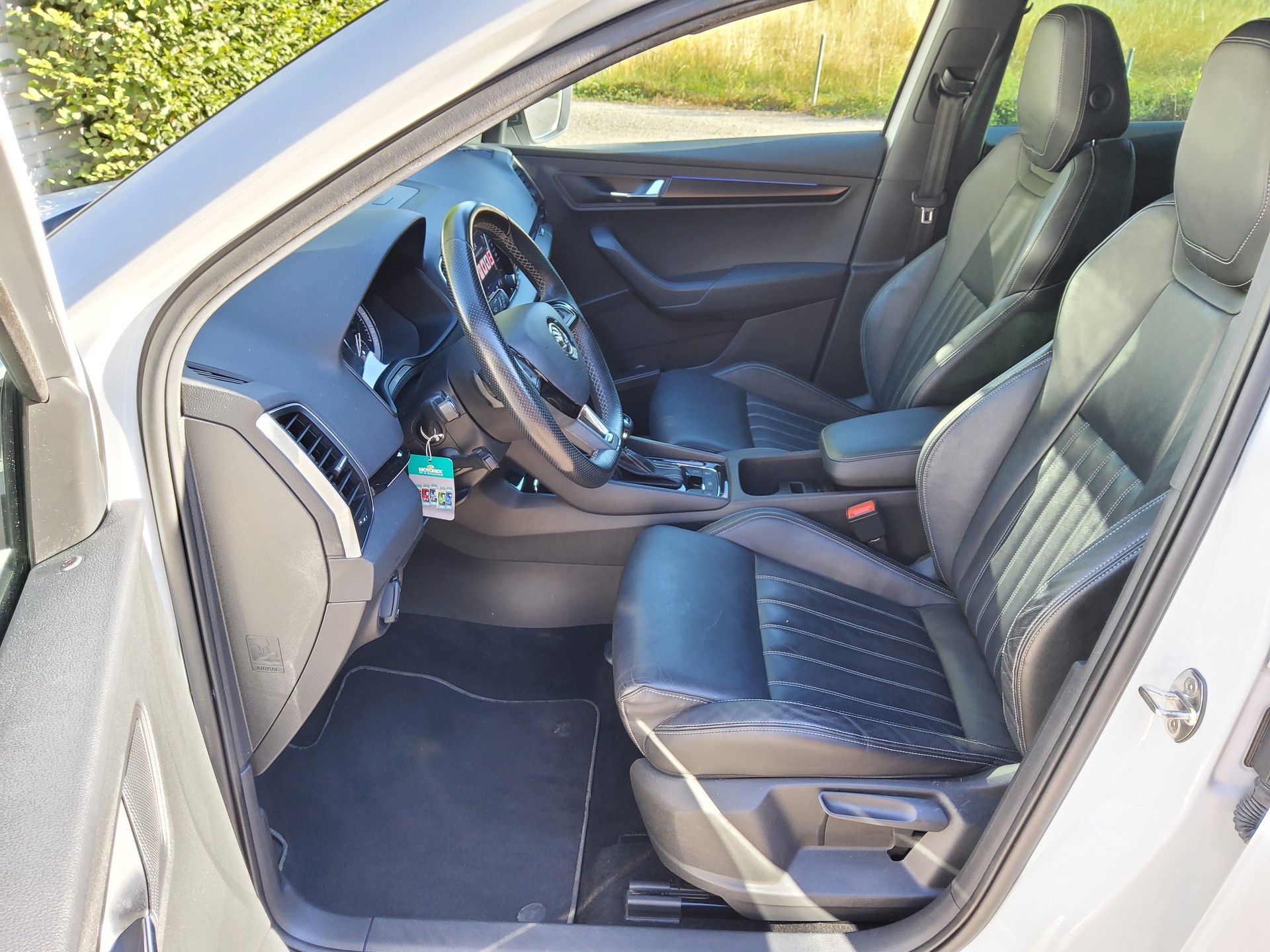 SKODA Karoq 2.0 TSI SportLine 4x4 DSG-image-6