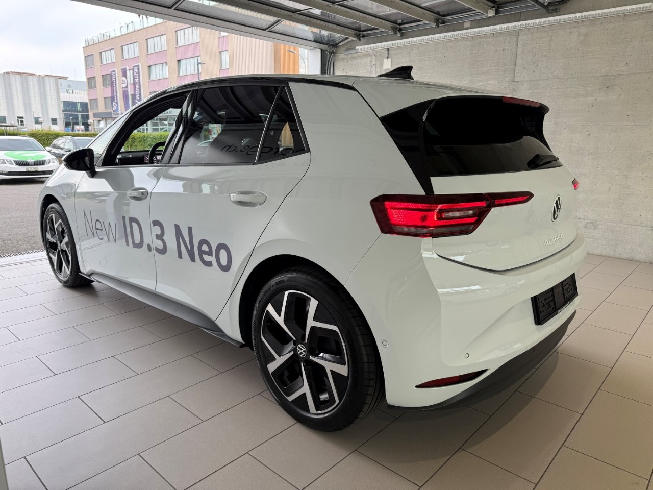 VW ID.3 Neo 58 kWh 190 PS Style-image-3