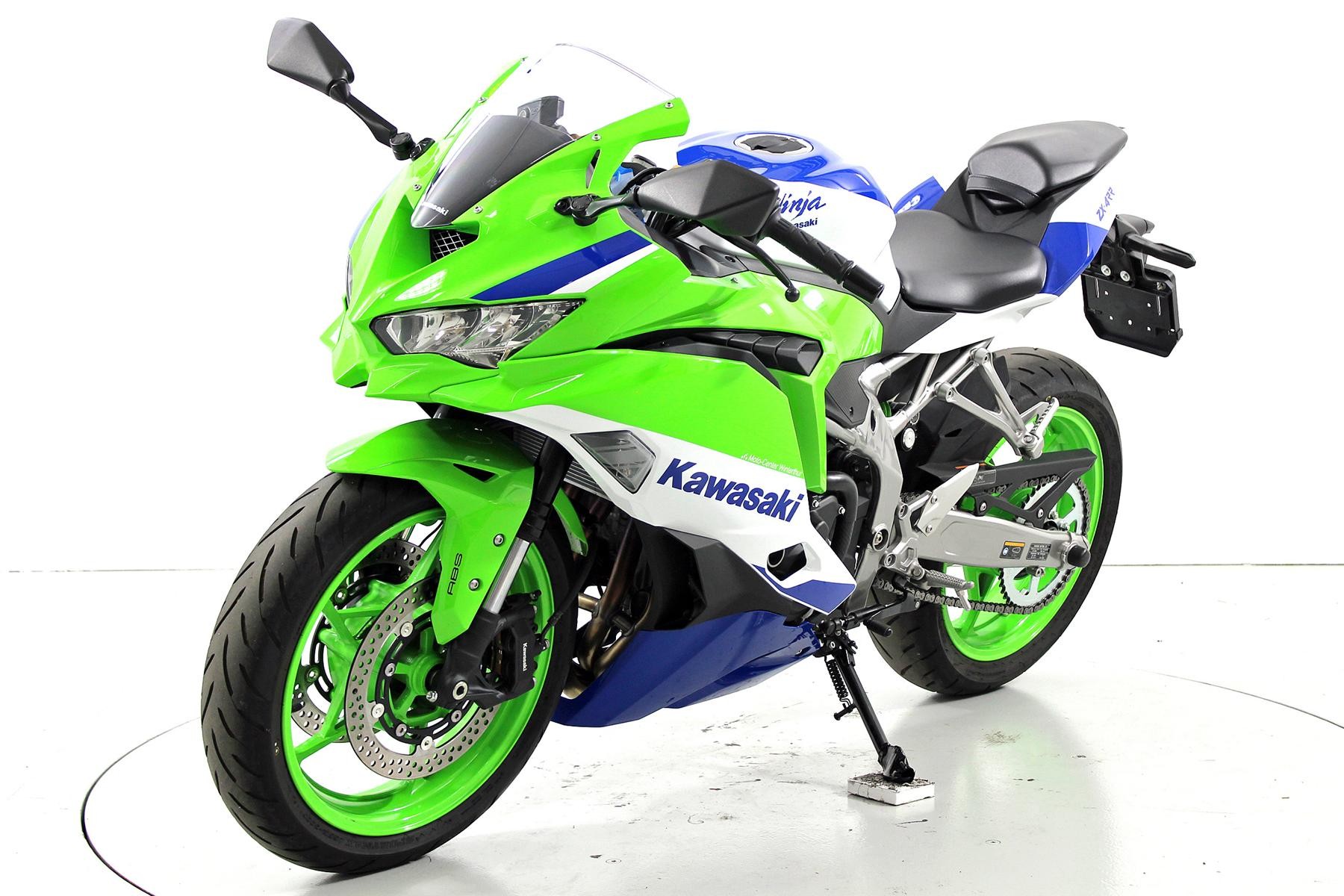 KAWASAKI ZX-4RR ABS-showroom-element-2