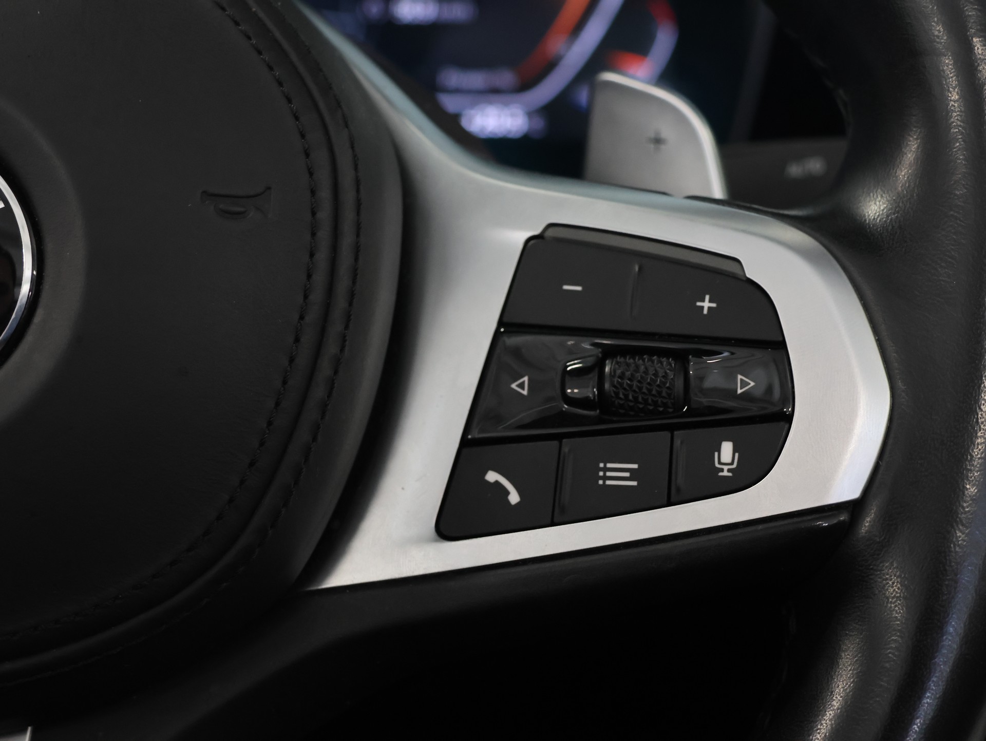 BMW M440i xDrive 48V Cabriolet Steptronic *Harman&Kardon* *Sitzlüftung* *360 Kamera*-image-23