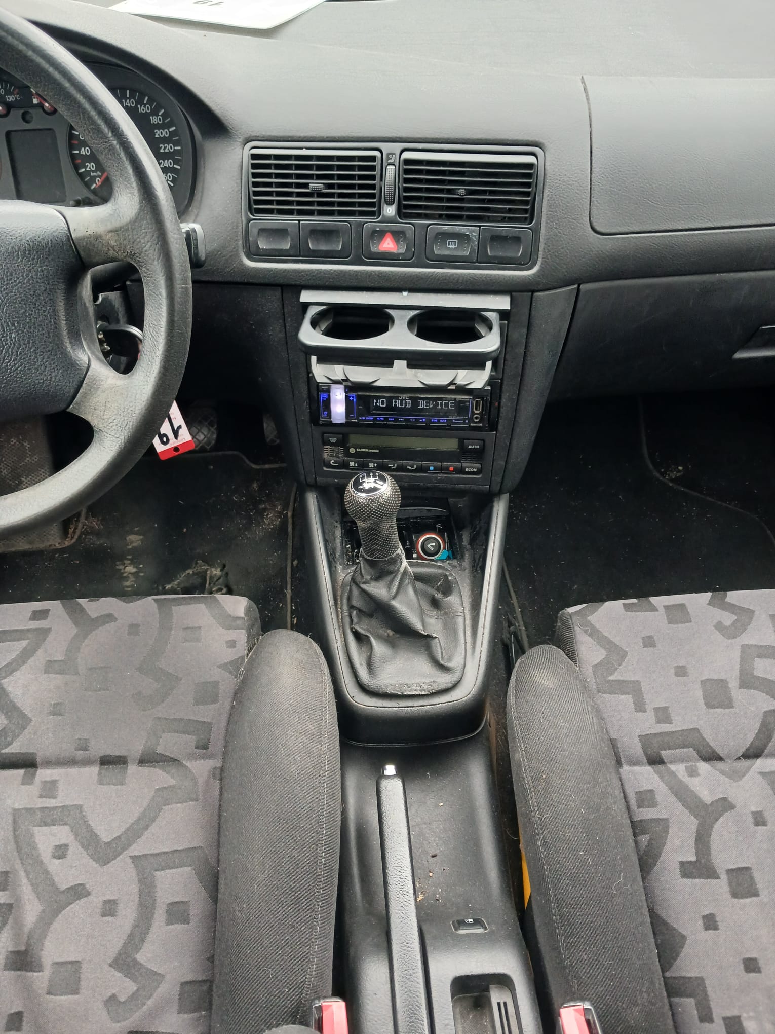 VW Golf 1.6 Comfortline-image-7