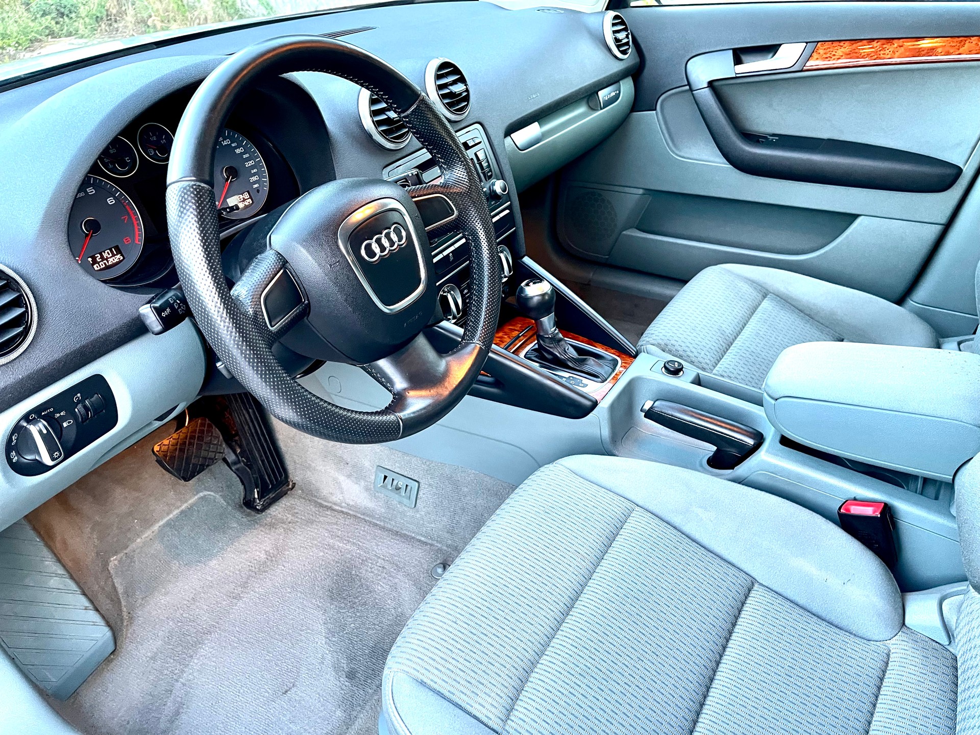 AUDI A3 Sportback 2.0 TFSI Style quattro S-tronic-image-8
