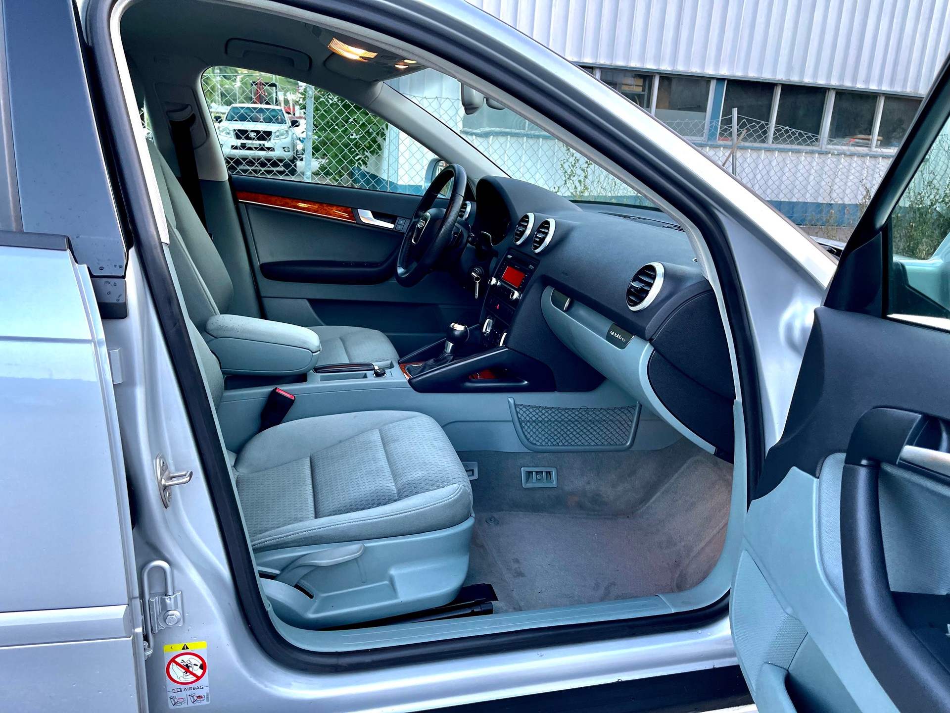 AUDI A3 Sportback 2.0 TFSI Style quattro S-tronic-image-15