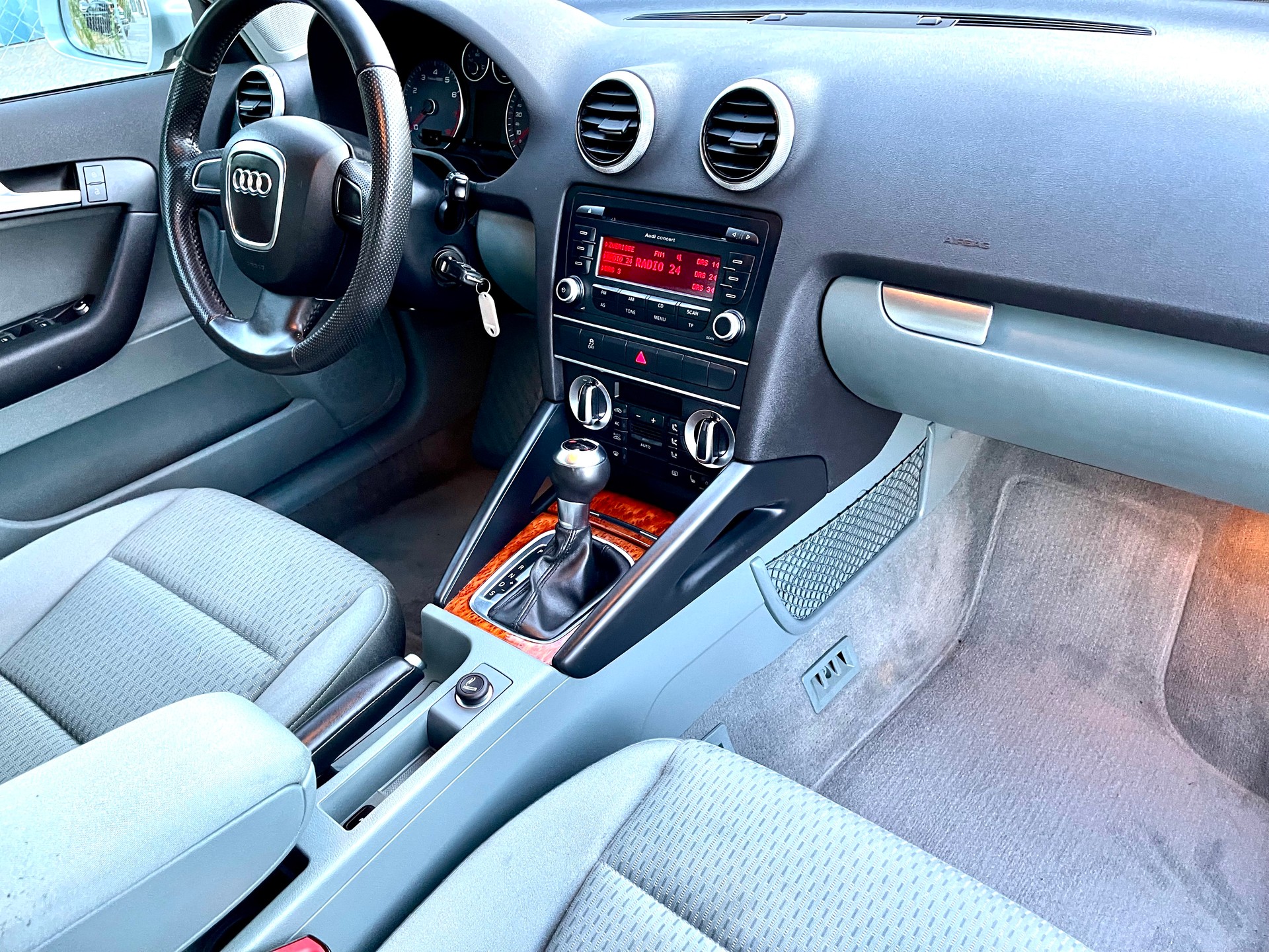 AUDI A3 Sportback 2.0 TFSI Style quattro S-tronic-image-16