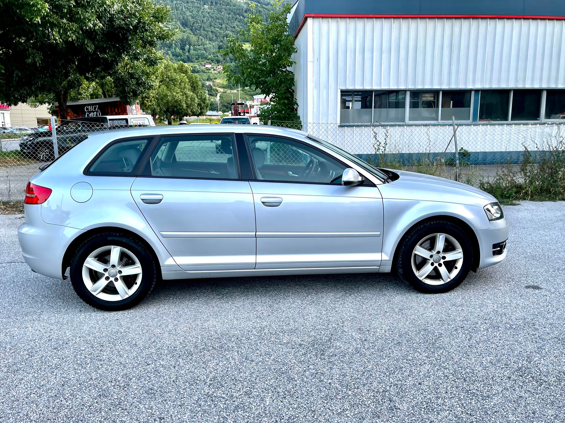 AUDI A3 Sportback 2.0 TFSI Style quattro S-tronic-image-12