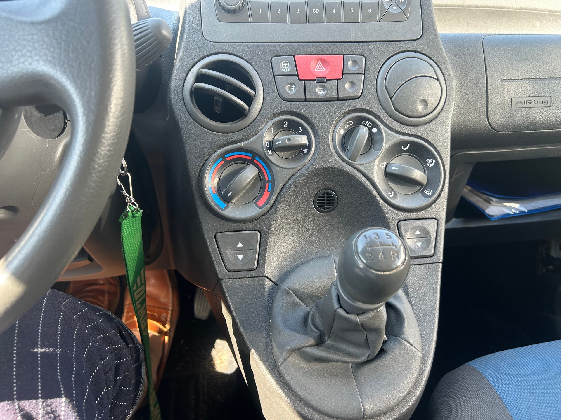 FIAT Panda 1.2 Dynamic-image-11