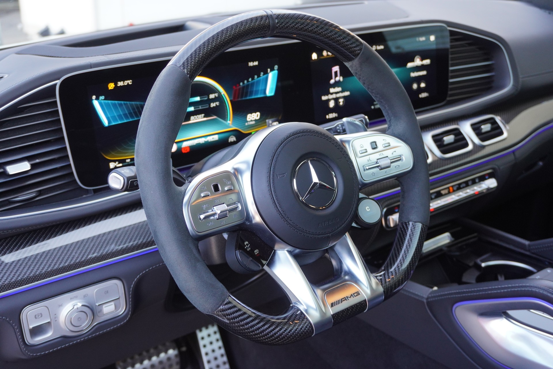 MERCEDES-BENZ GLE Coupé 63 S AMG 4Matic+ Speedshift-image-9