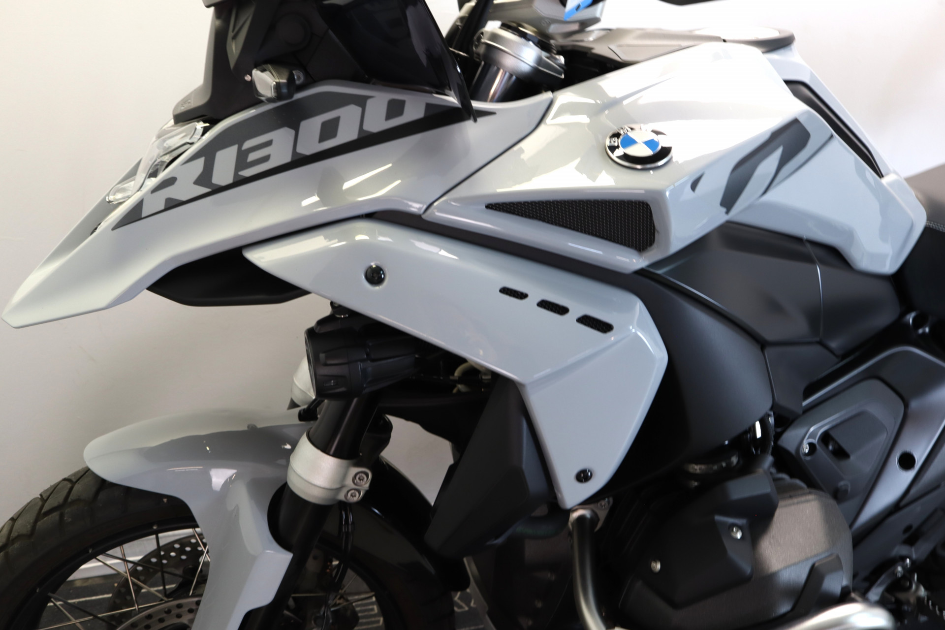 BMW R 1300 GS Triple Black *Services inclus 3ans/30 000 km*-image-6