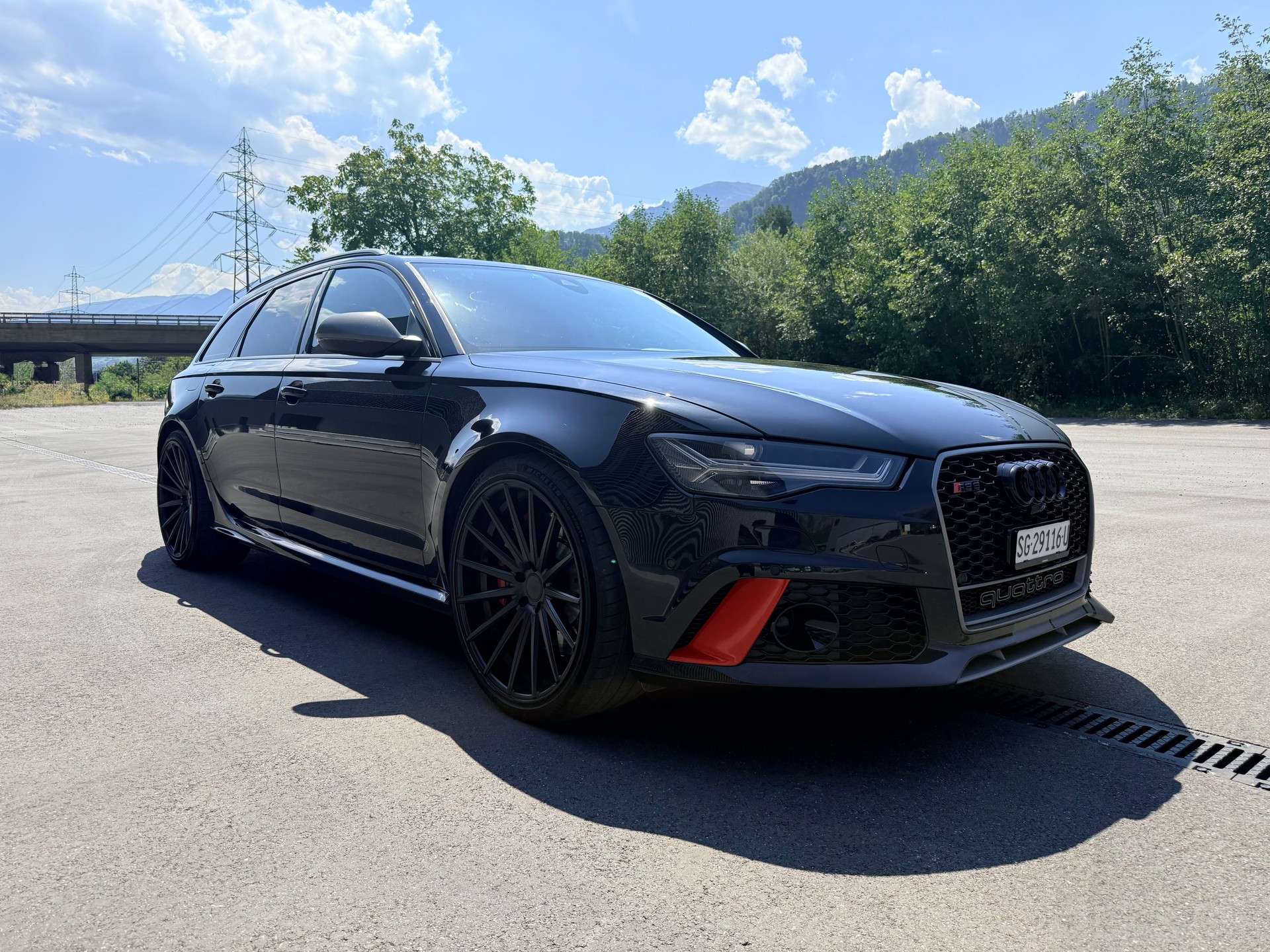 AUDI RS6 Avant 4.0 TFSI V8 performance quattro-image-2