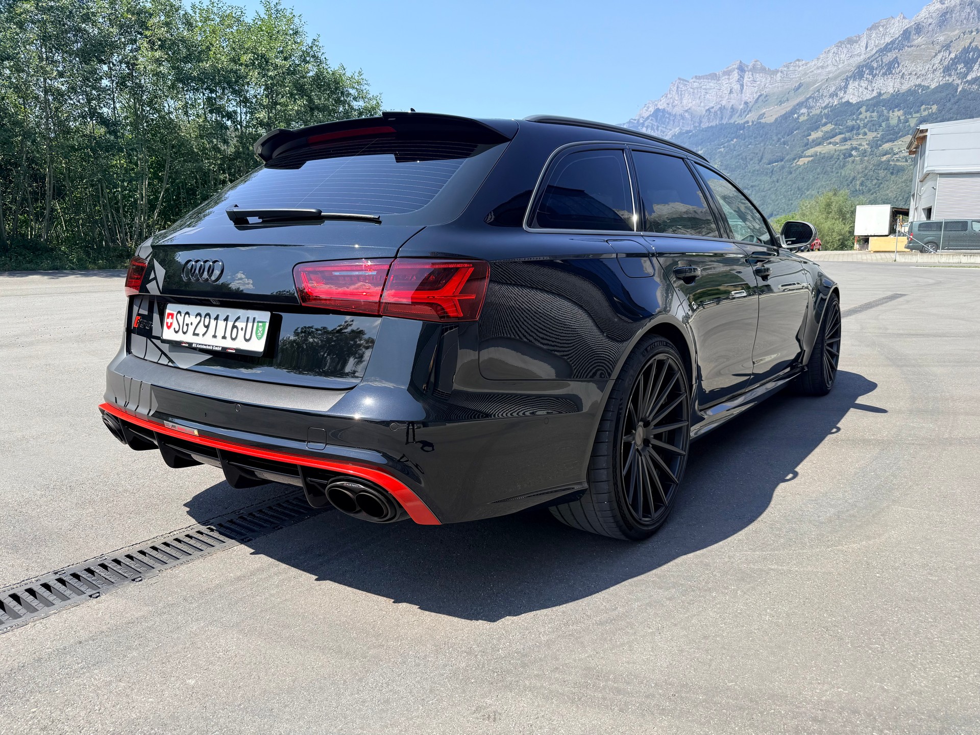 AUDI RS6 Avant 4.0 TFSI V8 performance quattro-image-3
