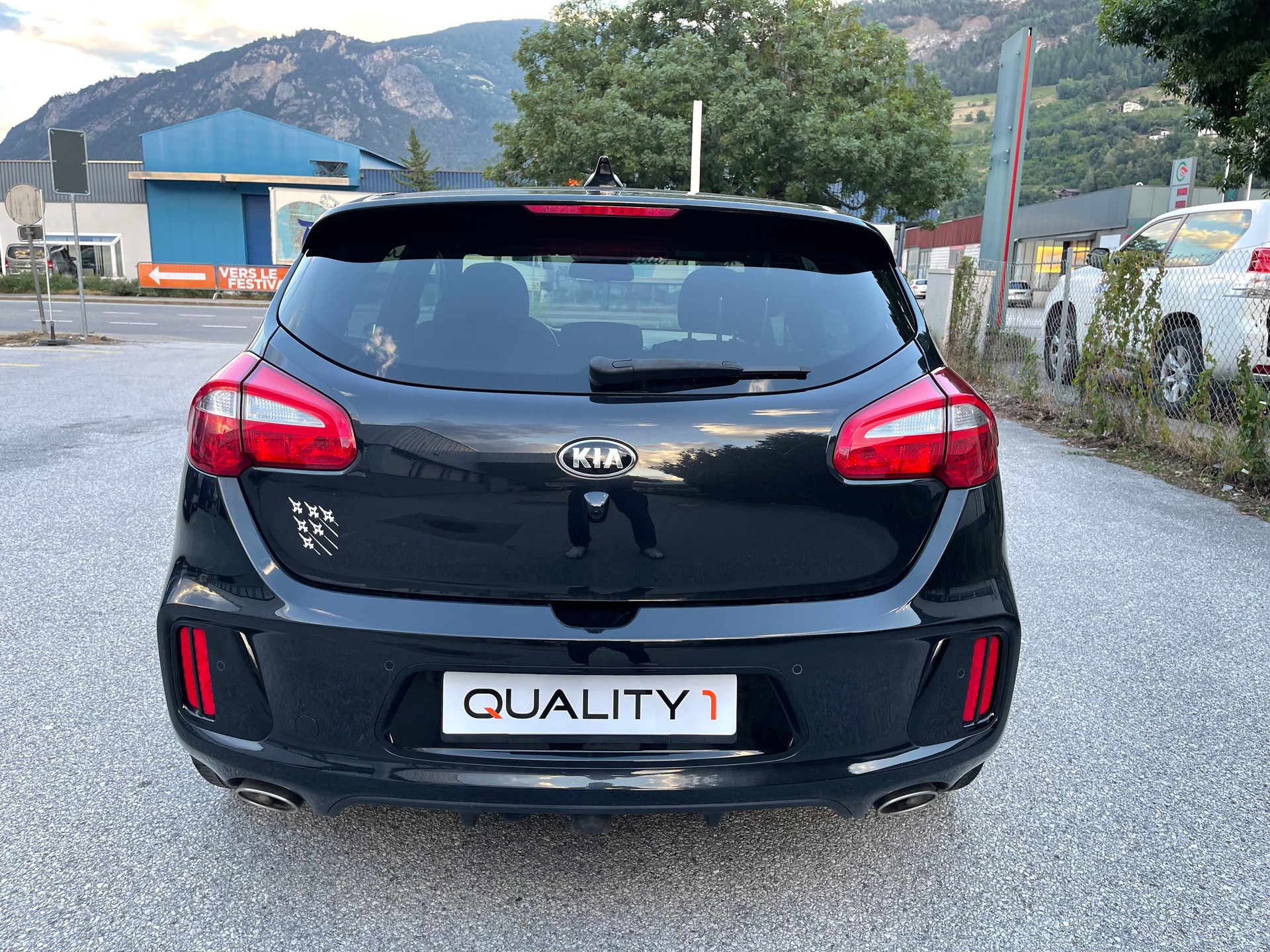 KIA Cee'd 1.6 CRDi Swiss Champion DCT-image-10