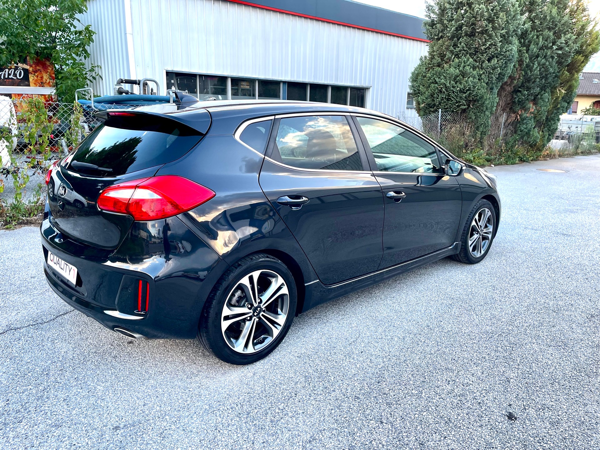 KIA Cee'd 1.6 CRDi Swiss Champion DCT-image-30