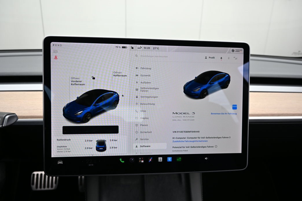 TESLA Model 3 Long Range Dual Motor AWD-image-13