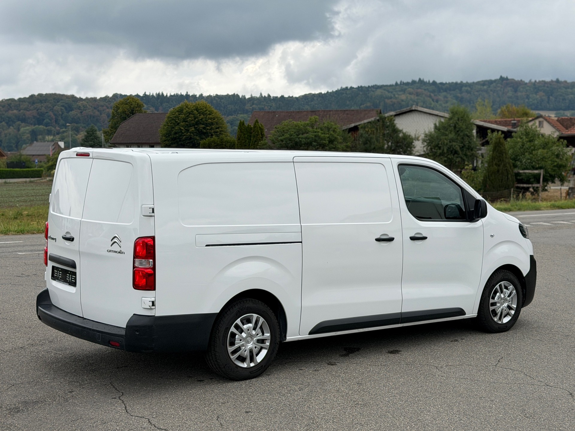 CITROEN e-Jumpy M Club 50kWh-image-13