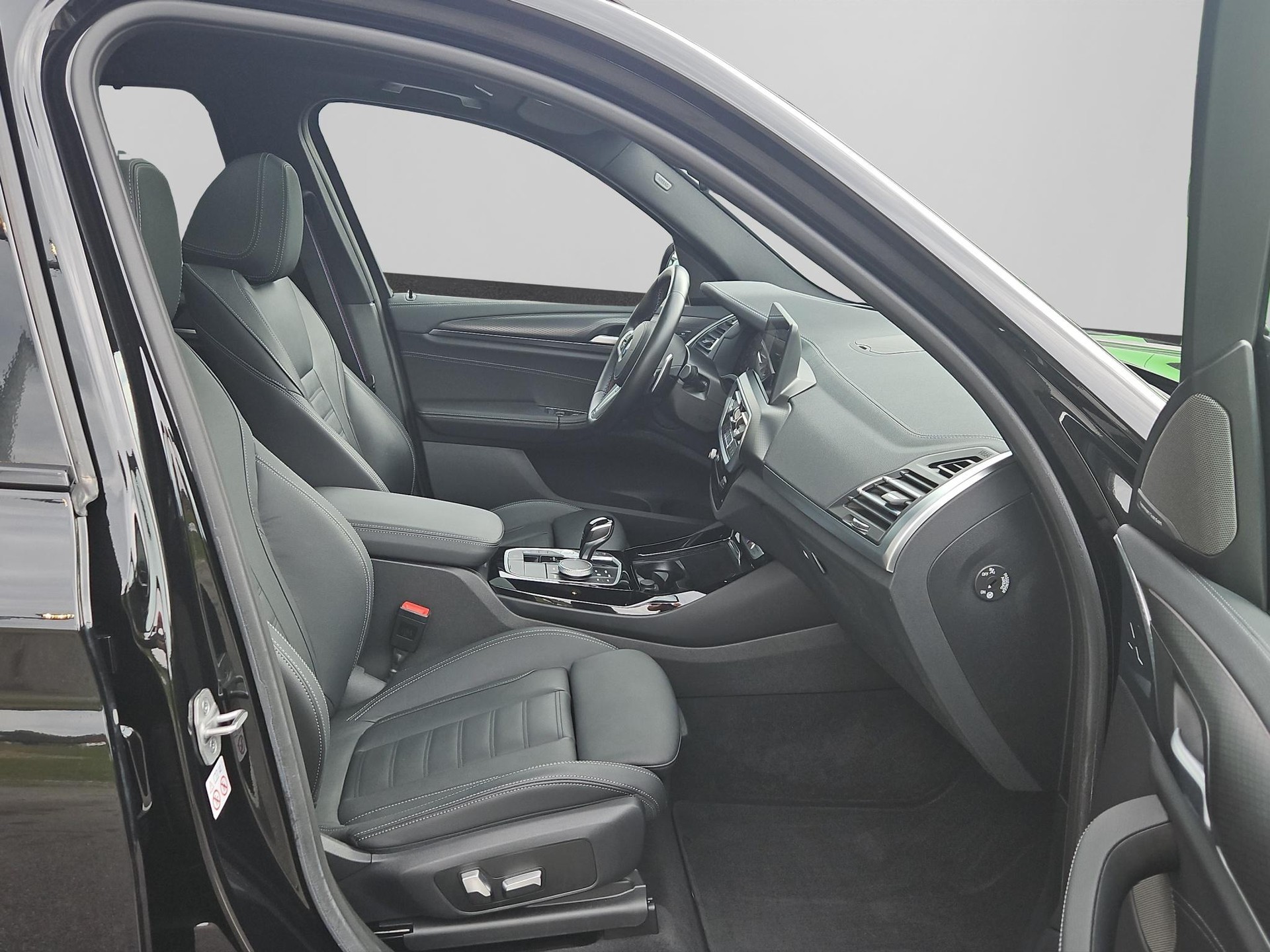 BMW X3 M40i-image-15