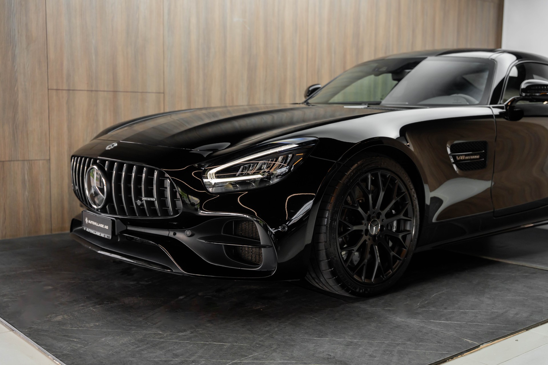 MERCEDES-BENZ AMG GT Speedshift DCT | Night Edition-image-27