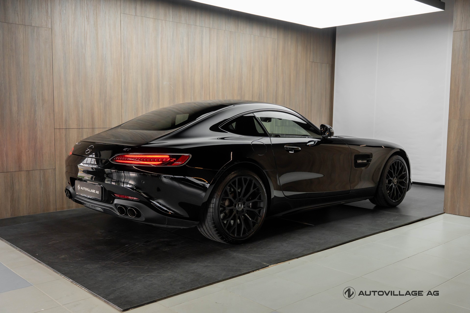 MERCEDES-BENZ AMG GT Speedshift DCT | Night Edition-image-1
